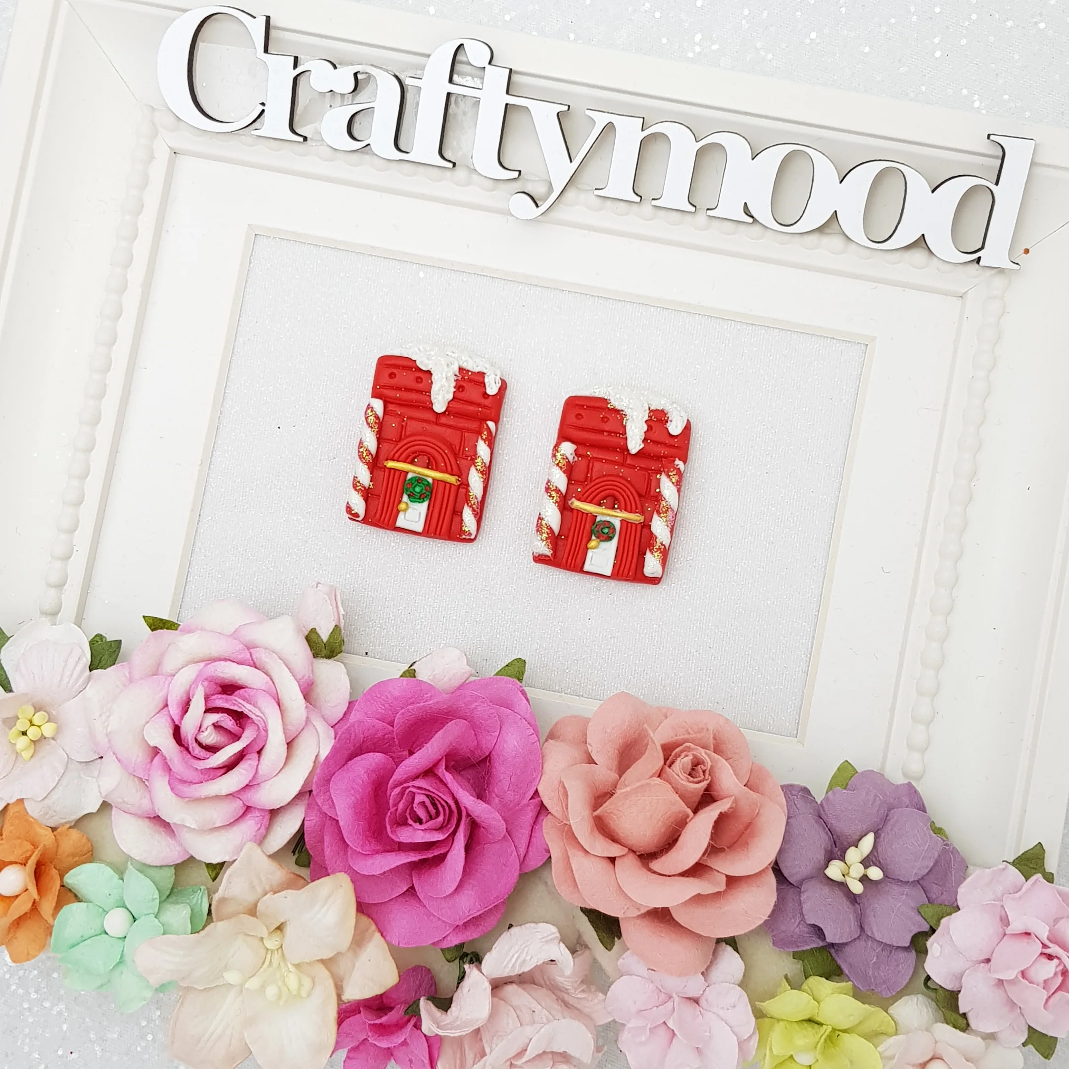 Adorable Christmas red door - Embellishment Clay Bow Centre
