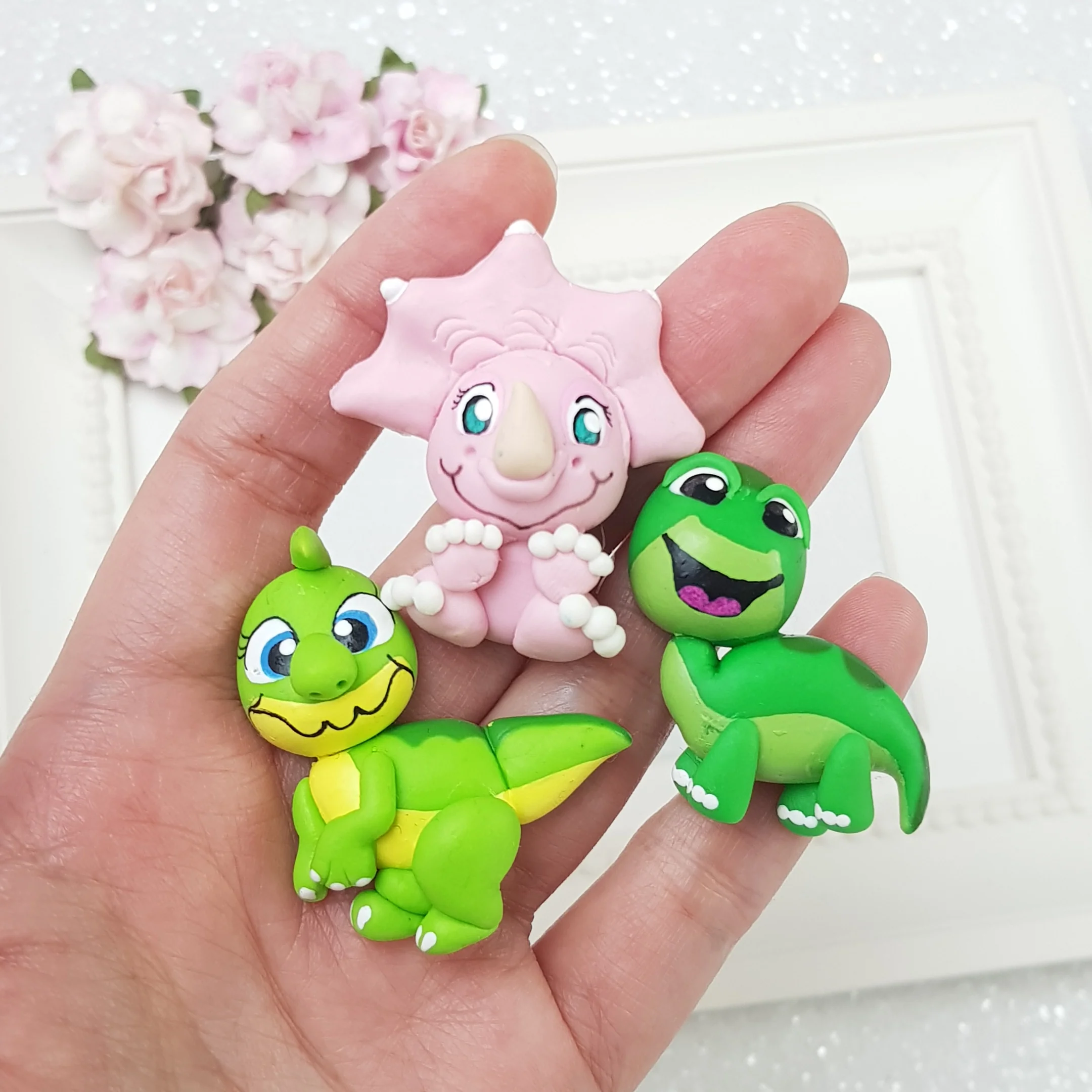 Adorable Dino - Handmade Flatback Clay Bow Centre
