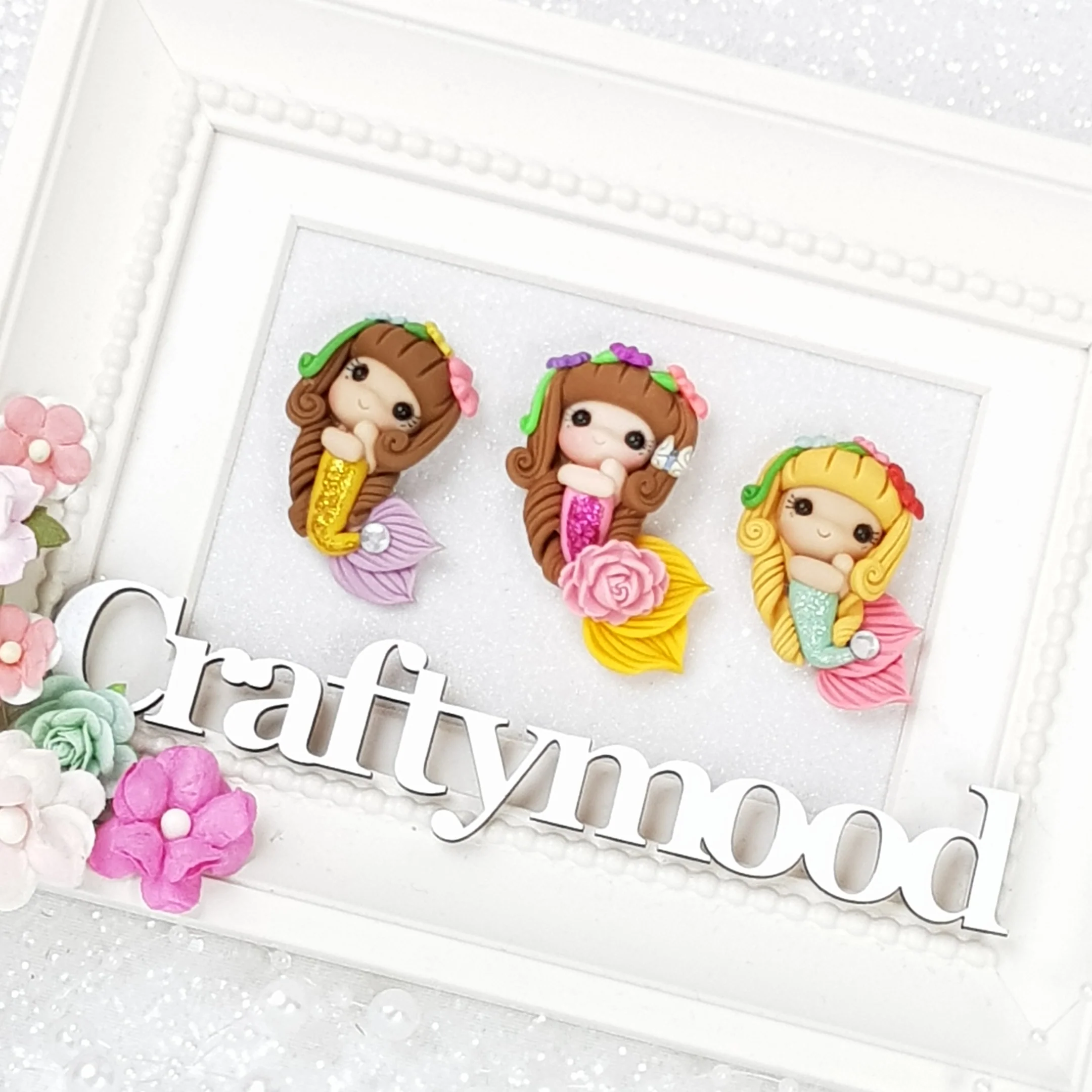 Adorable Mermaids - Handmade Flatback Clay Bow Centre - Image 2