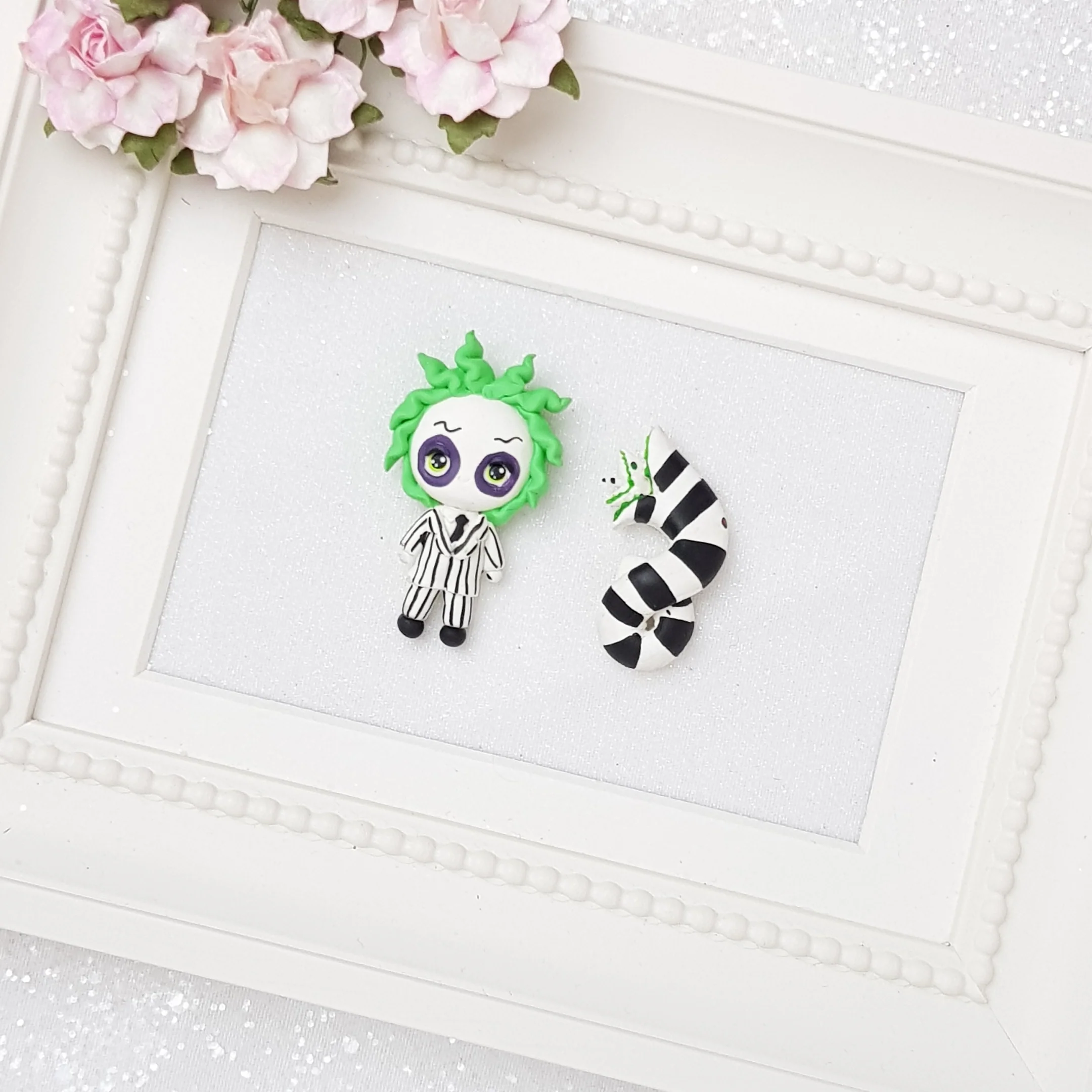 Big Eyes Halloween Snake - Embellishment Clay Bow Centre