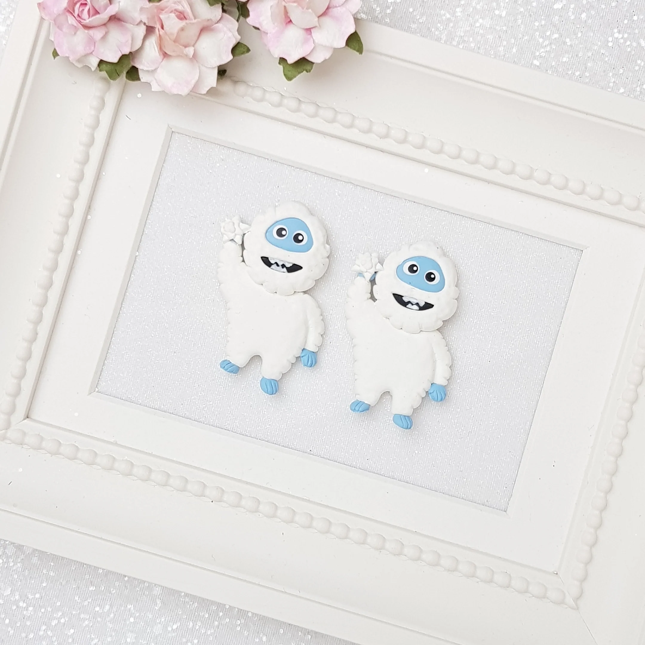 Big Eyes Yeti - Embellishment Clay Bow Centre
