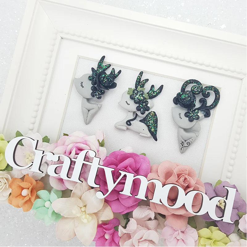 Black reindeer - Embellishment Clay Bow Centre - Image 2