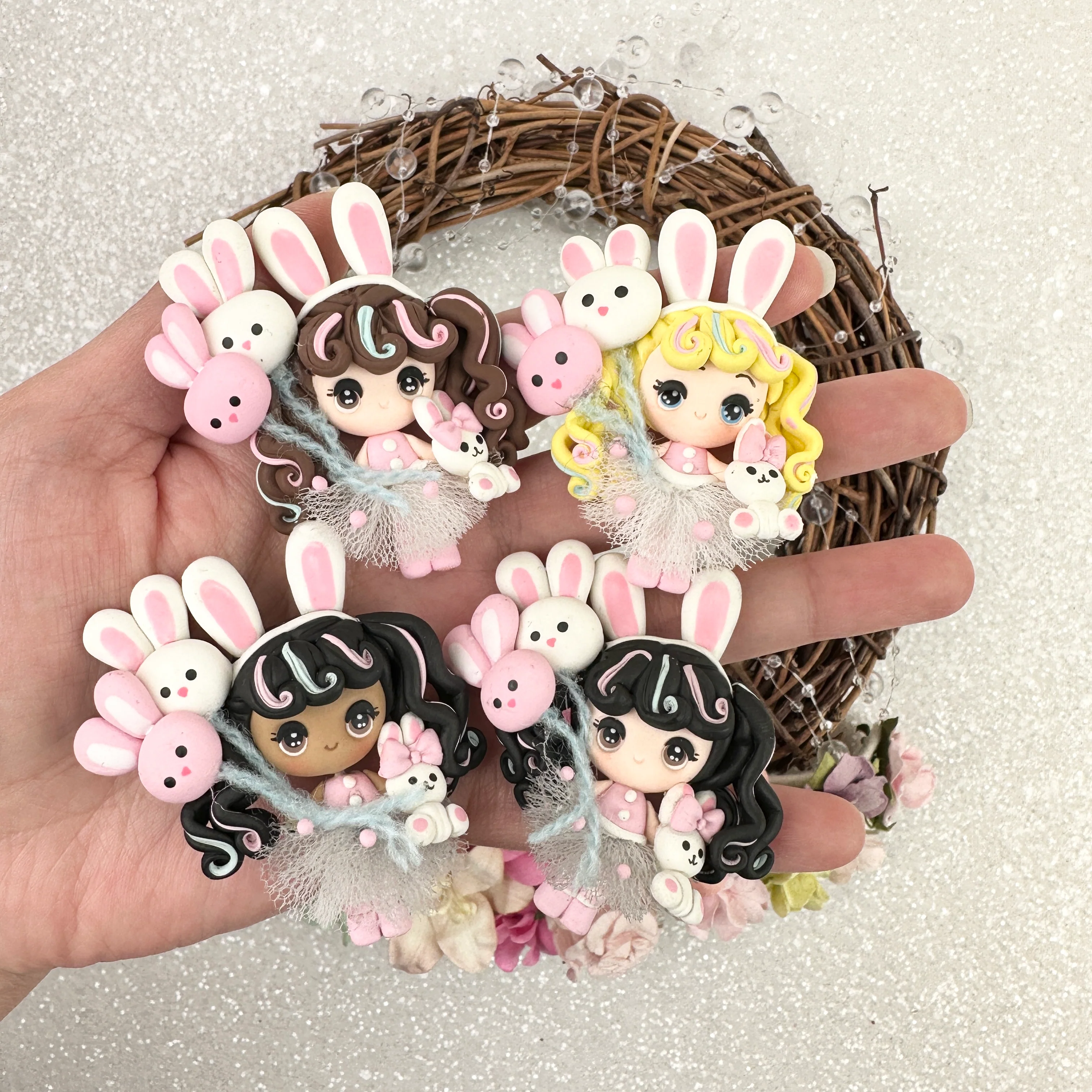 Bunny band girl - Embellishment Clay Bow Centre