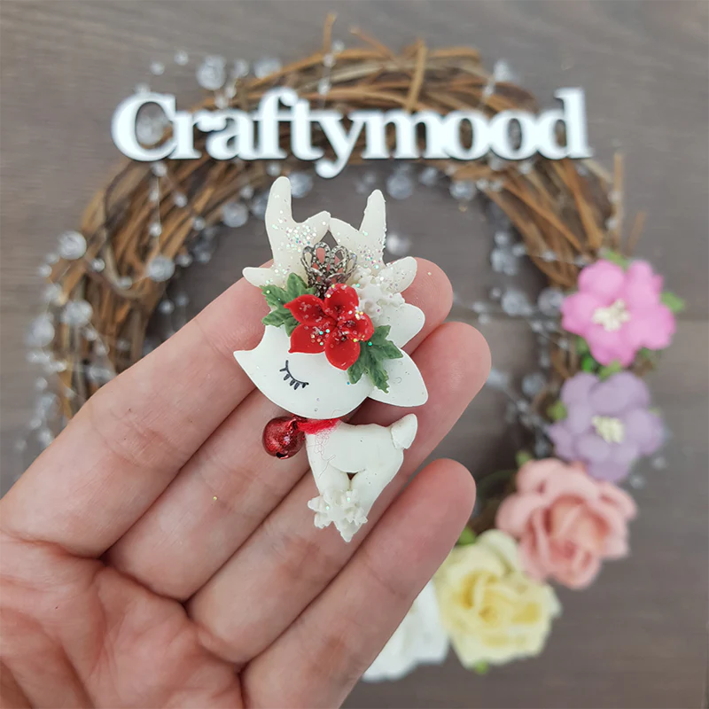 Sleepy Christmas bell reindeer - Handmade Flatback Clay Bow Centre - Image 2