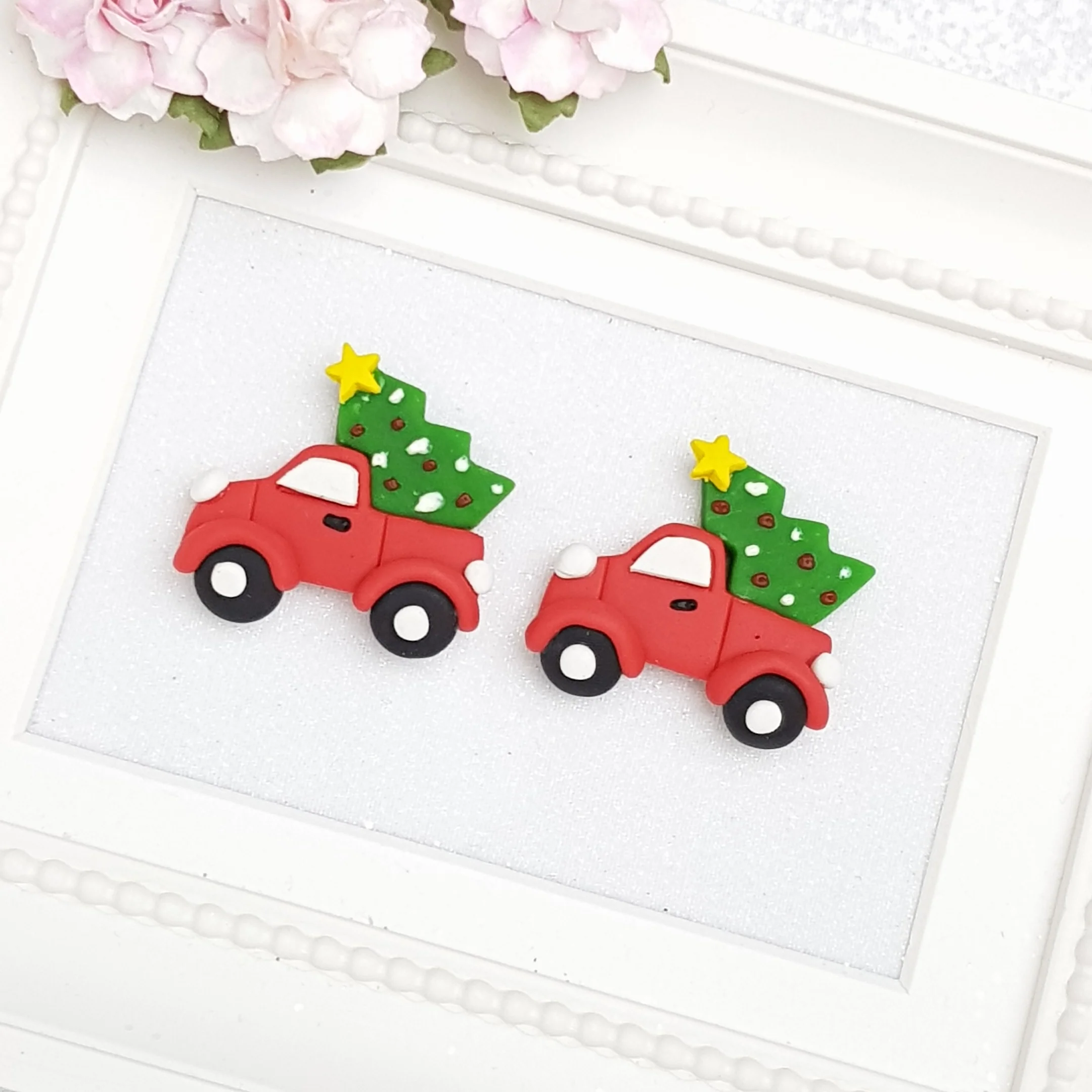 Christmas Car - Handmade Flatback Clay Bow Centre