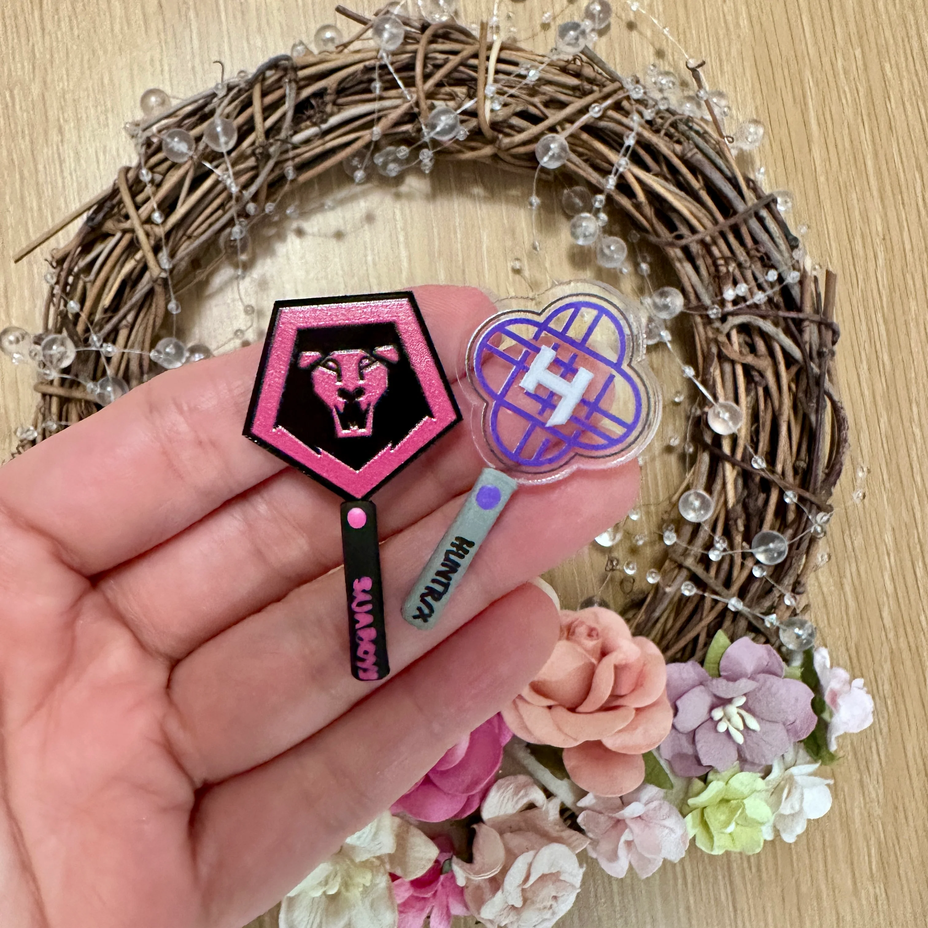 Kpop stick wand - Handmade Flatback Clay Bow Centre