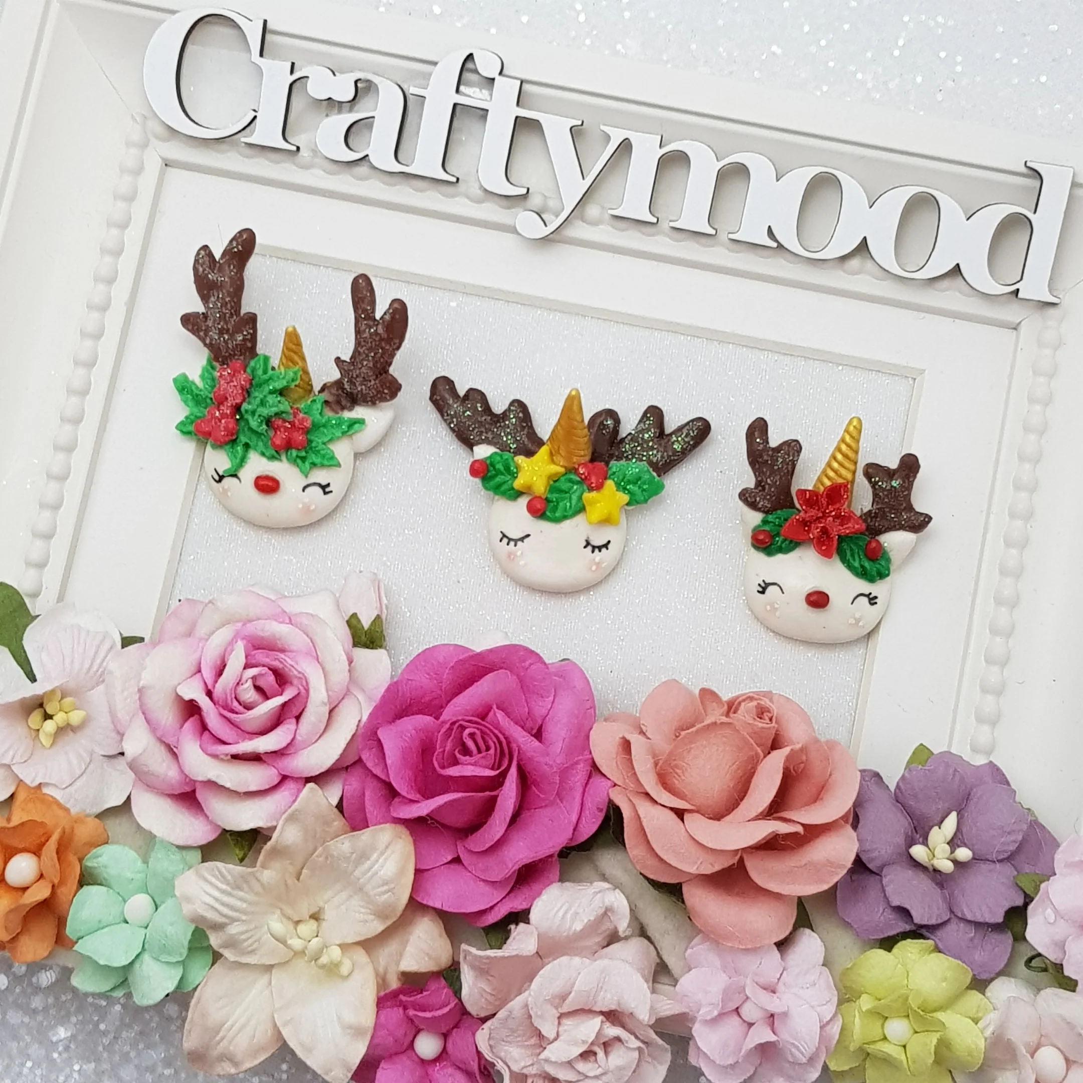Christmas unicorn reindeer head - Embellishment Clay Bow Centre - Image 2