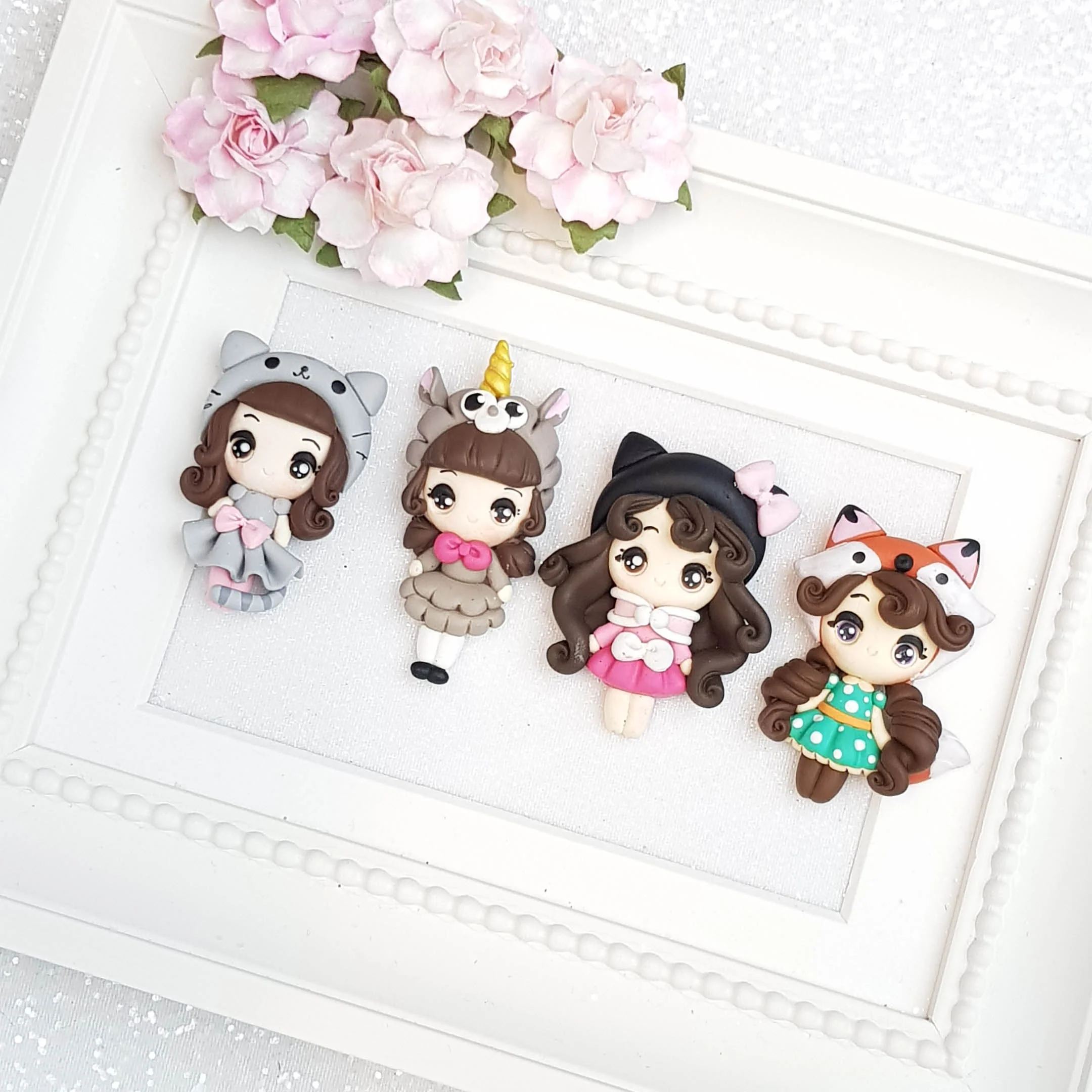 Clay Charm Embellishment - Big Eyes Dressing Up