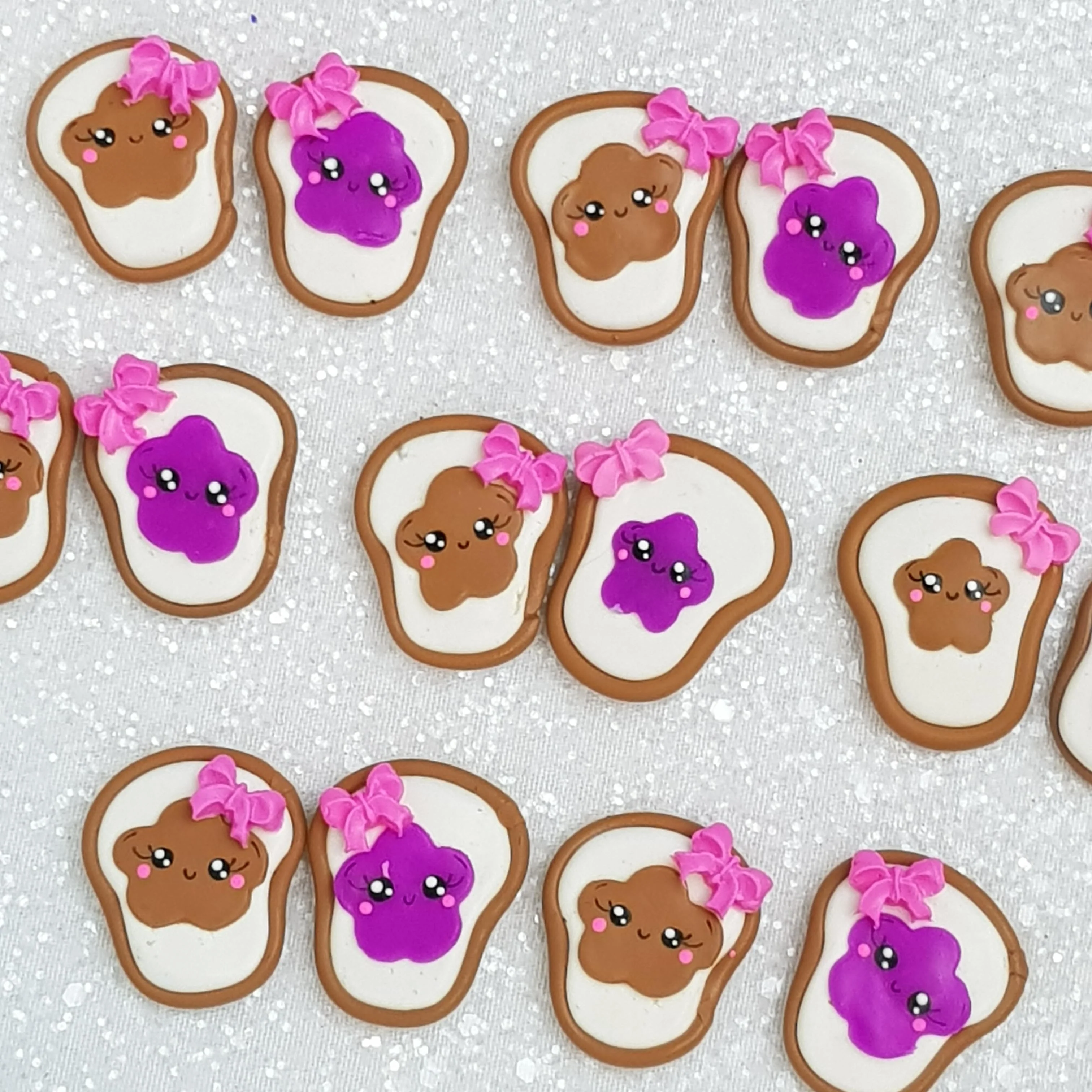 Clay Charm Embellishment - Bread Jam Delight