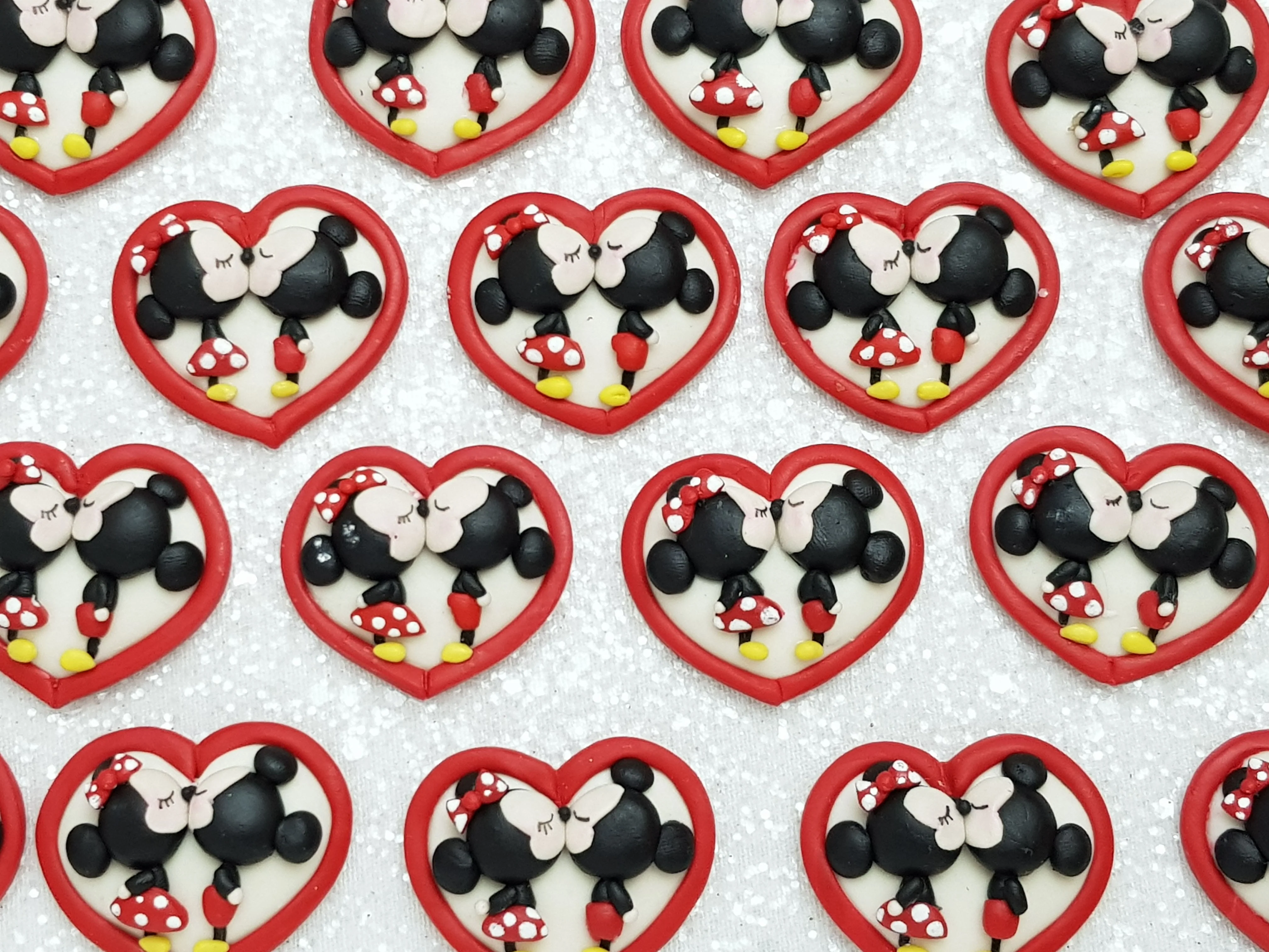 Clay Charm Embellishment - NEW Mouse Heart Kiss