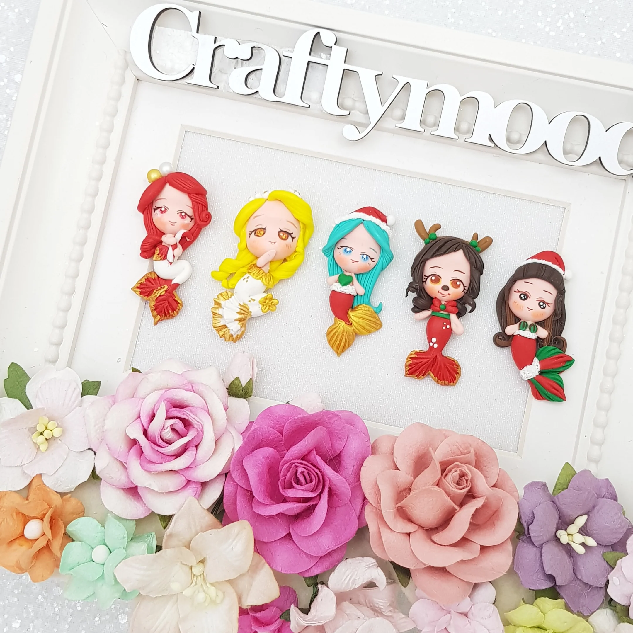 SALE Cute Christmas Mermaid Girl - Embellishment Clay Bow Centre - Image 2
