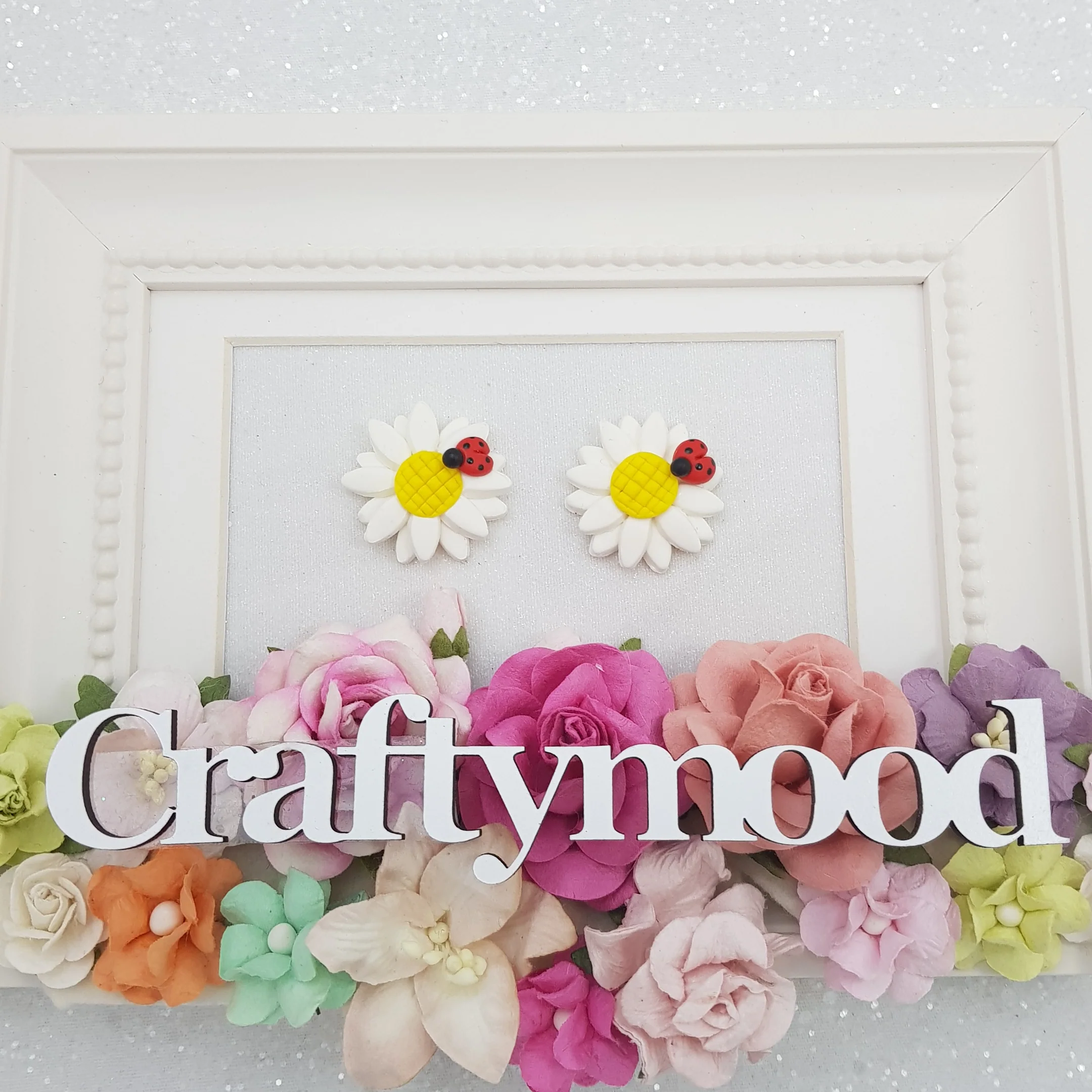 daisy flower - Handmade Flatback Clay Bow Centre