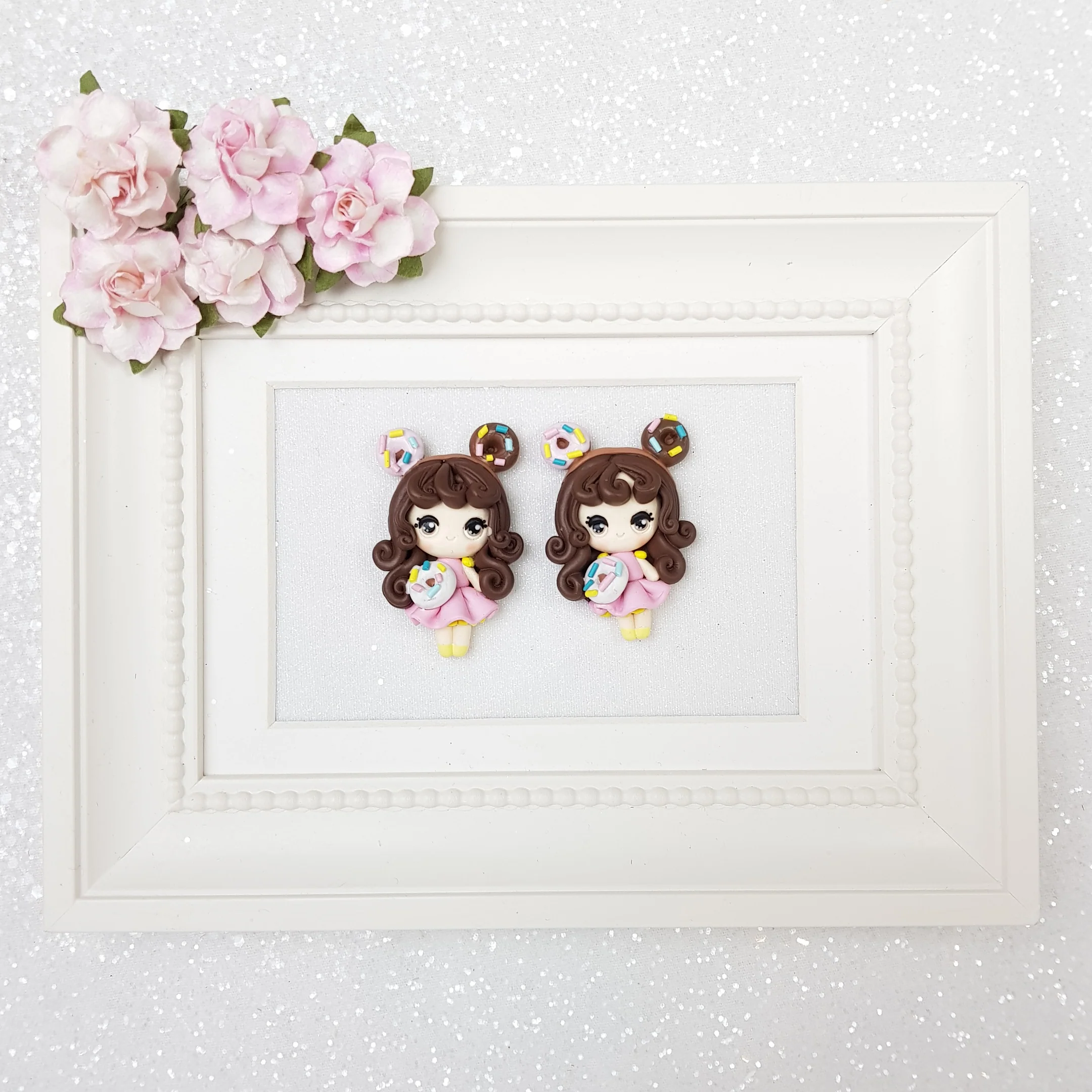 Donut girl - Embellishment Clay Bow Centre