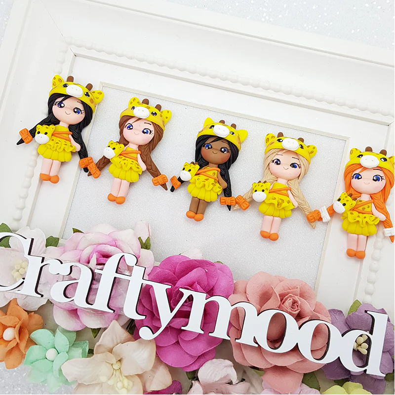Sale Dressing up giraffe girl - Embellishment Clay Bow Centre - Image 2