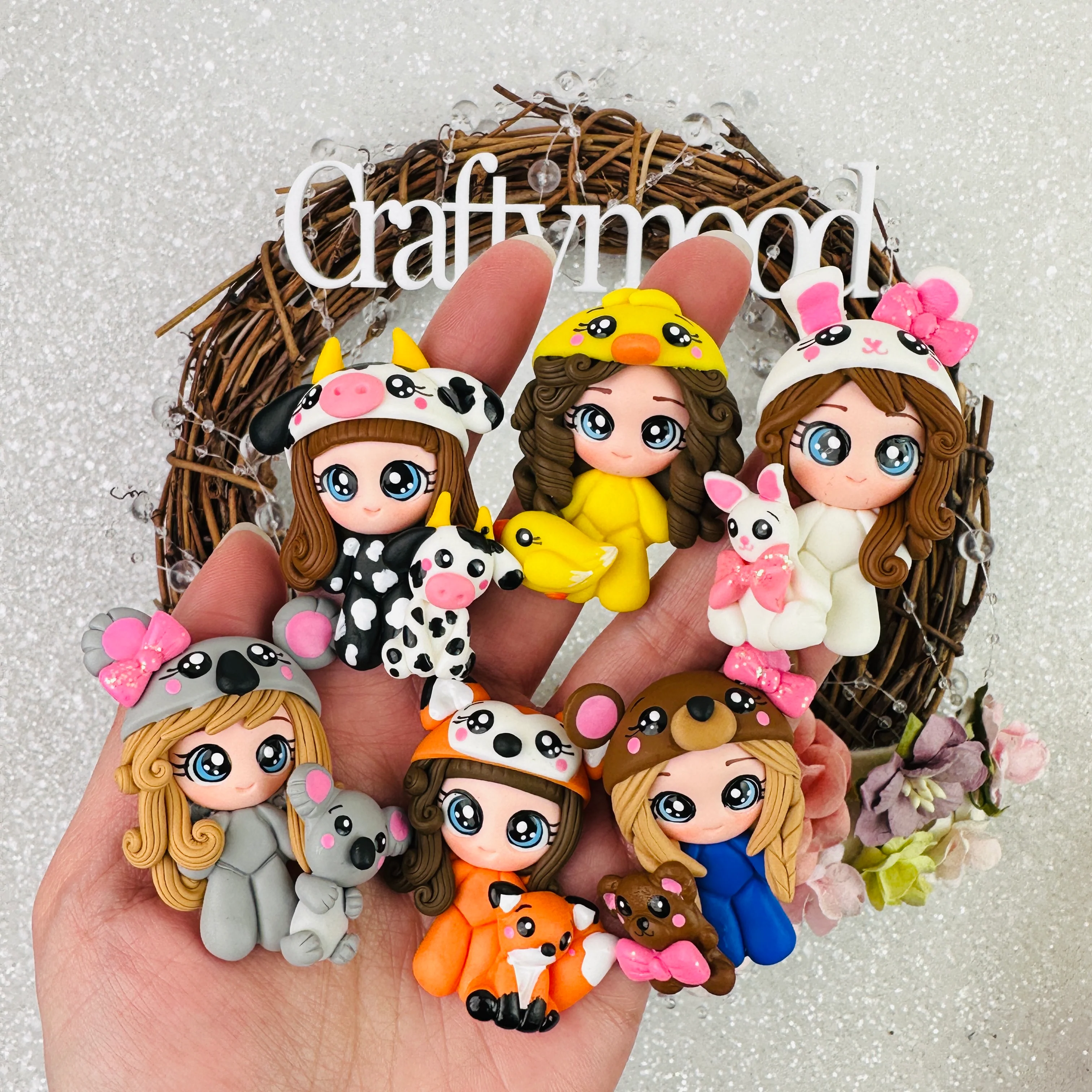 Dressing up girls animals - Handmade Flatback Clay Bow Centre