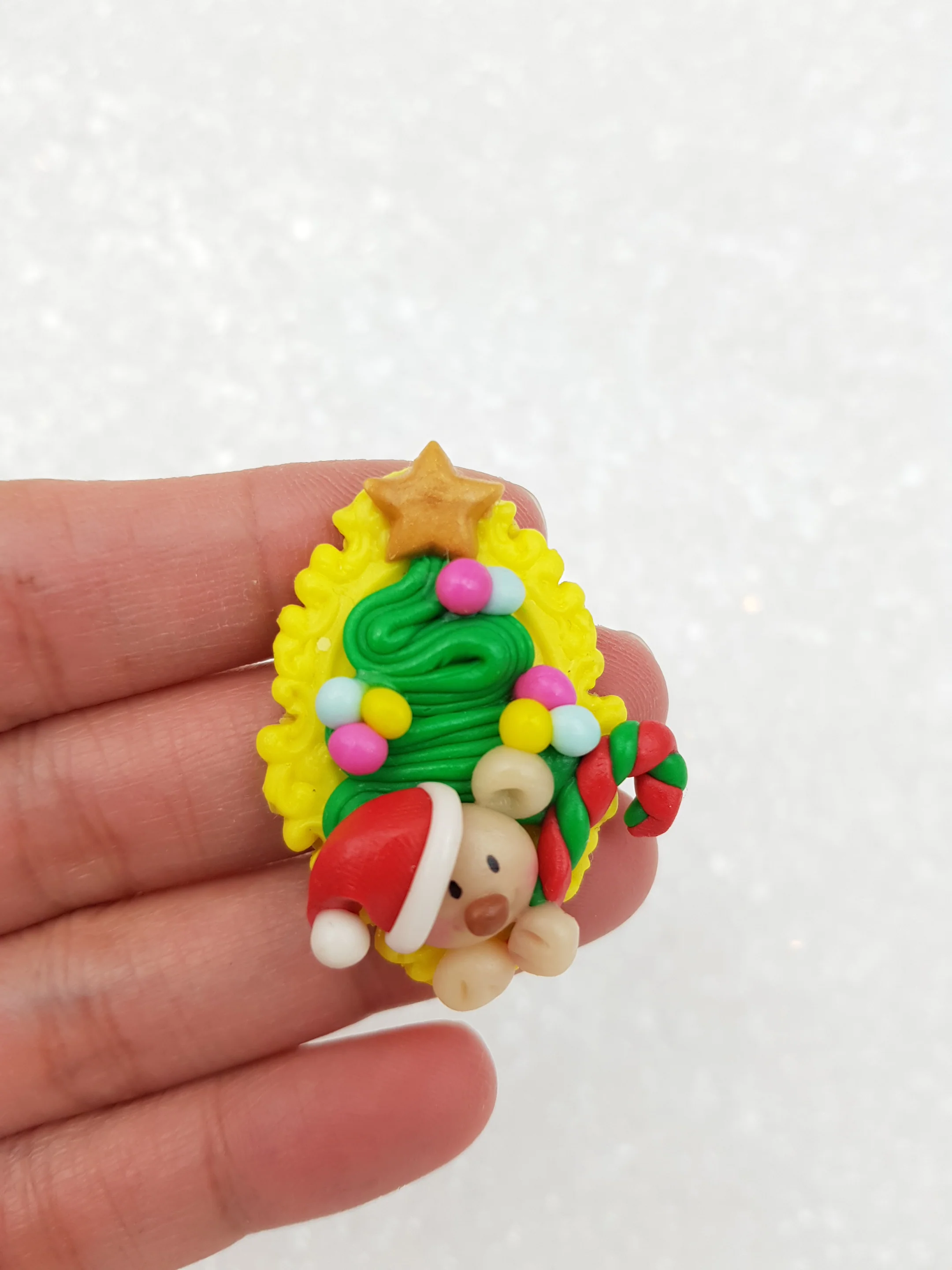 Clay Charm Embellishment - NEW Christmas Cameo