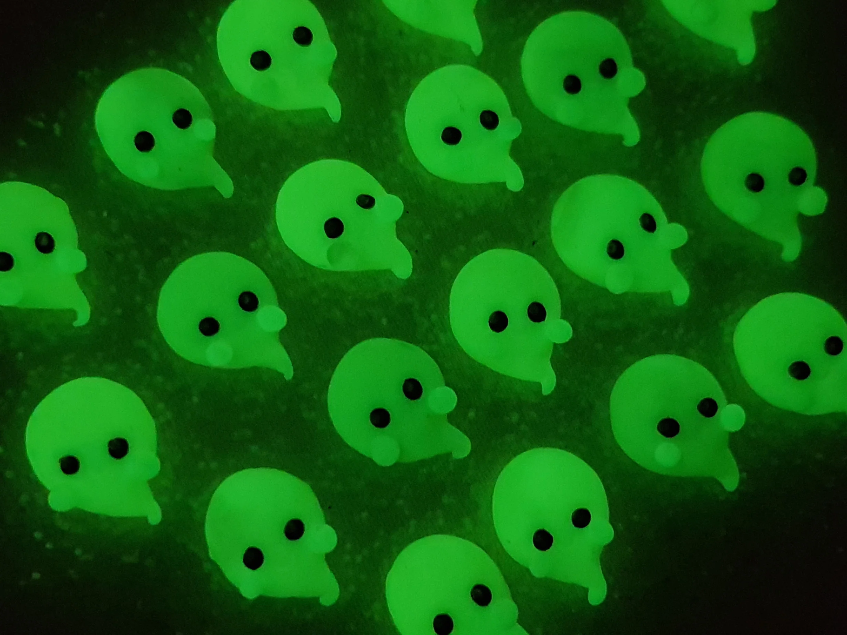 Clay Charm - Mini Ghost set of 3 Glow in the dark