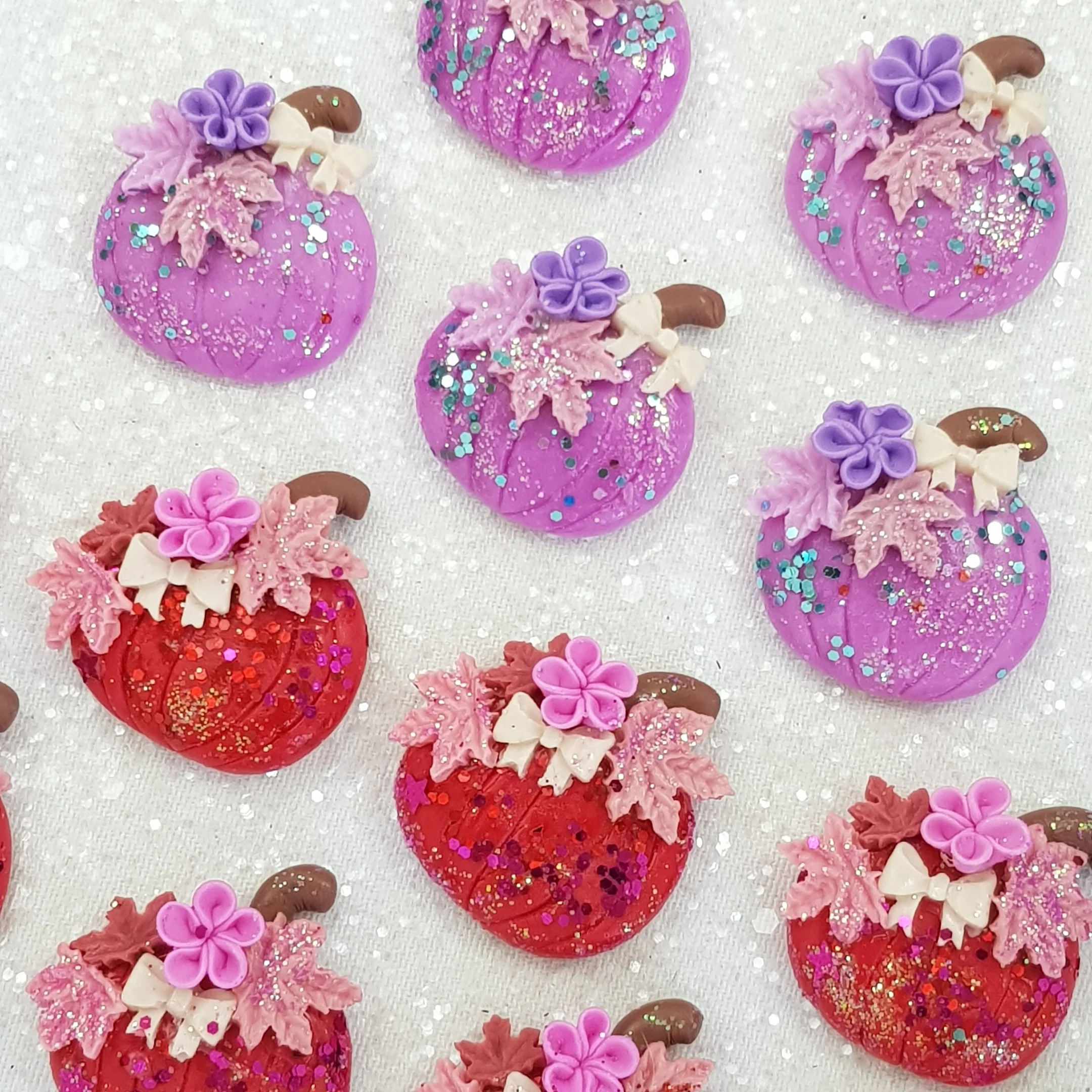 Glittery Pumpkin - Embellishment Clay Bow Centre - Image 2