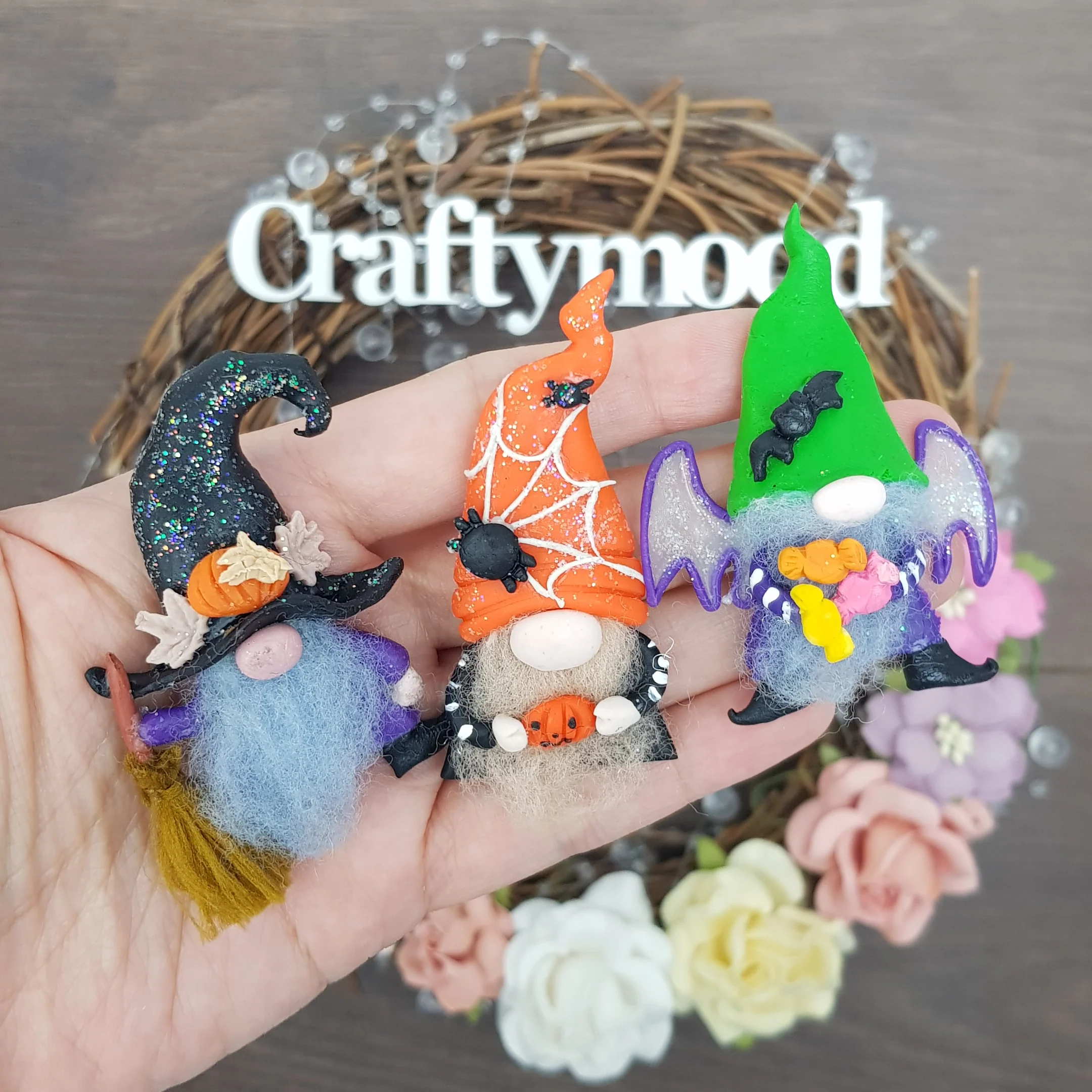 Halloween gonk - Embellishment Clay Bow Centre