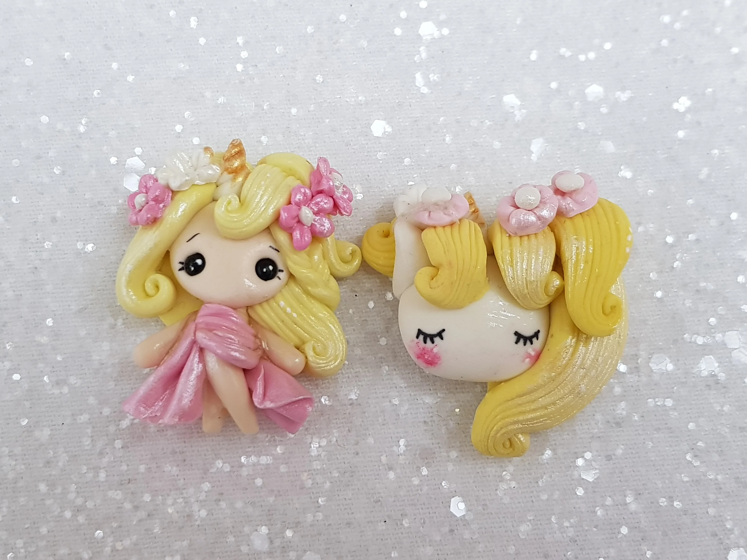Clay Charm Embellishment - NEW D SHIMMER UNICORN GIRL/HEAD
