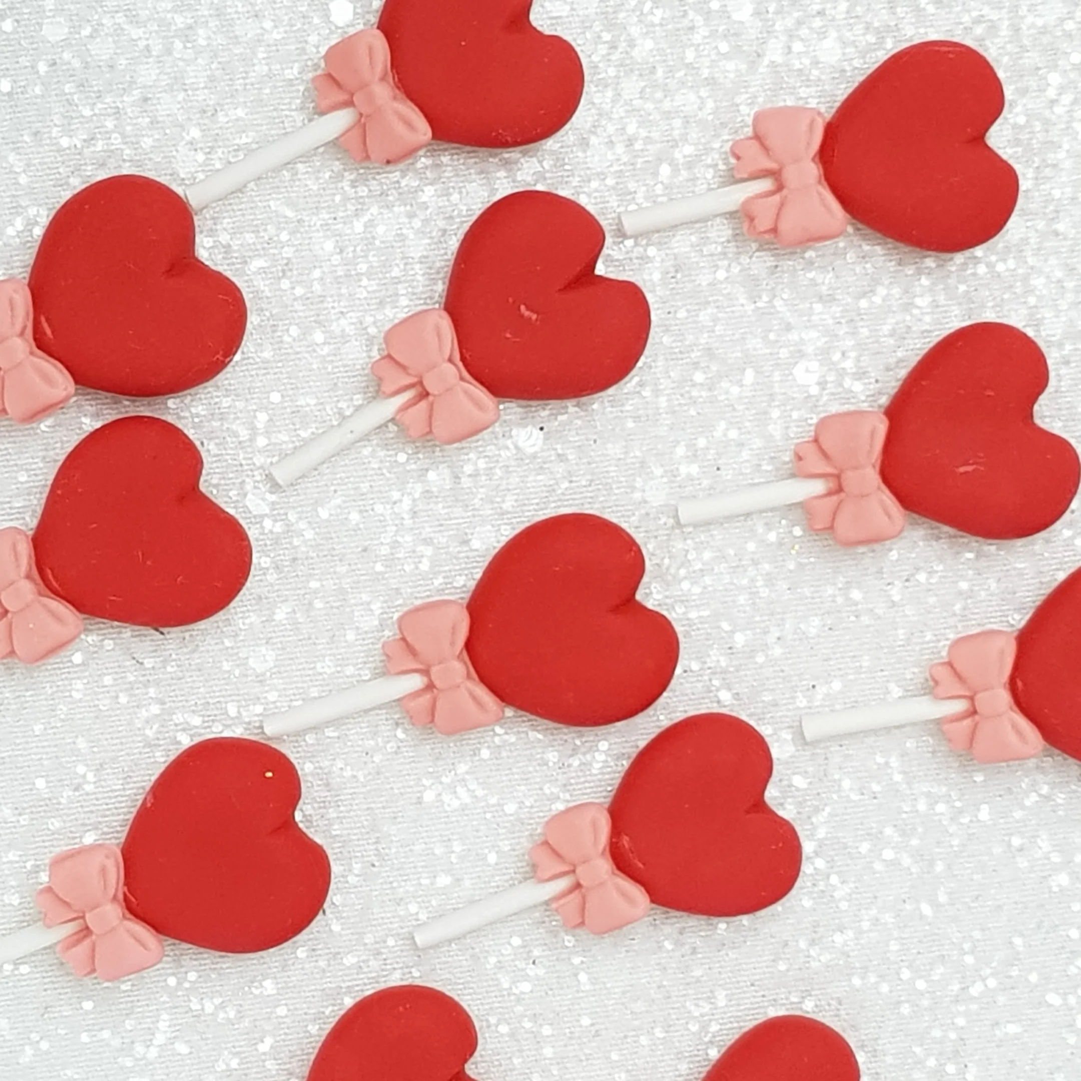 Heart shaped lollipop - Embellishment Clay Bow Centre