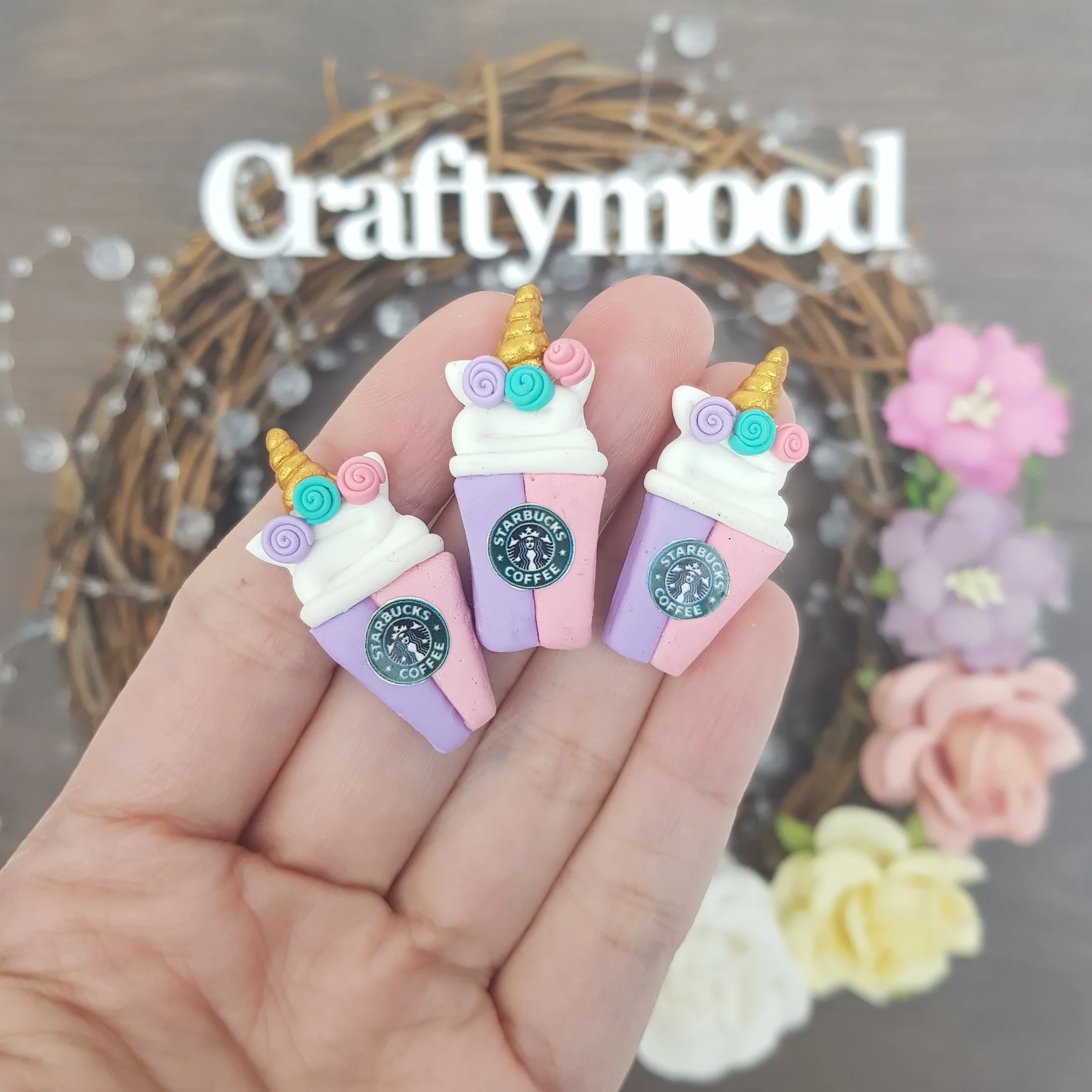 Latte star unicorn - Handmade Flatback Clay Bow Centre