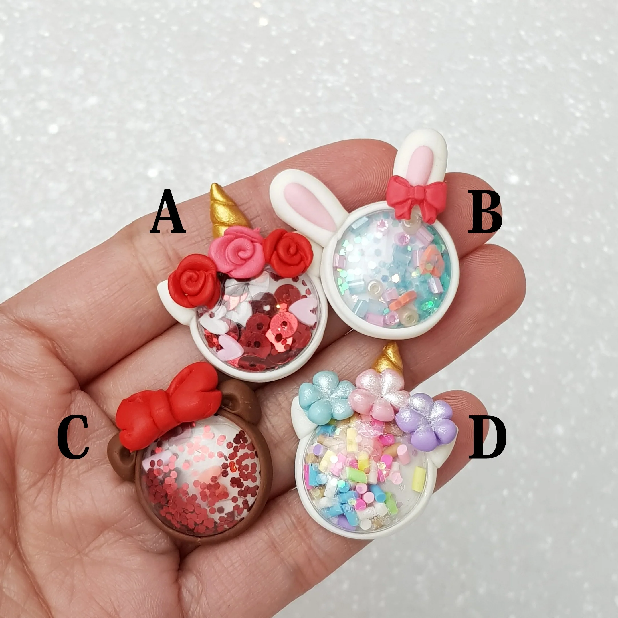 Lovely shaker - Embellishment Clay Bow Centre
