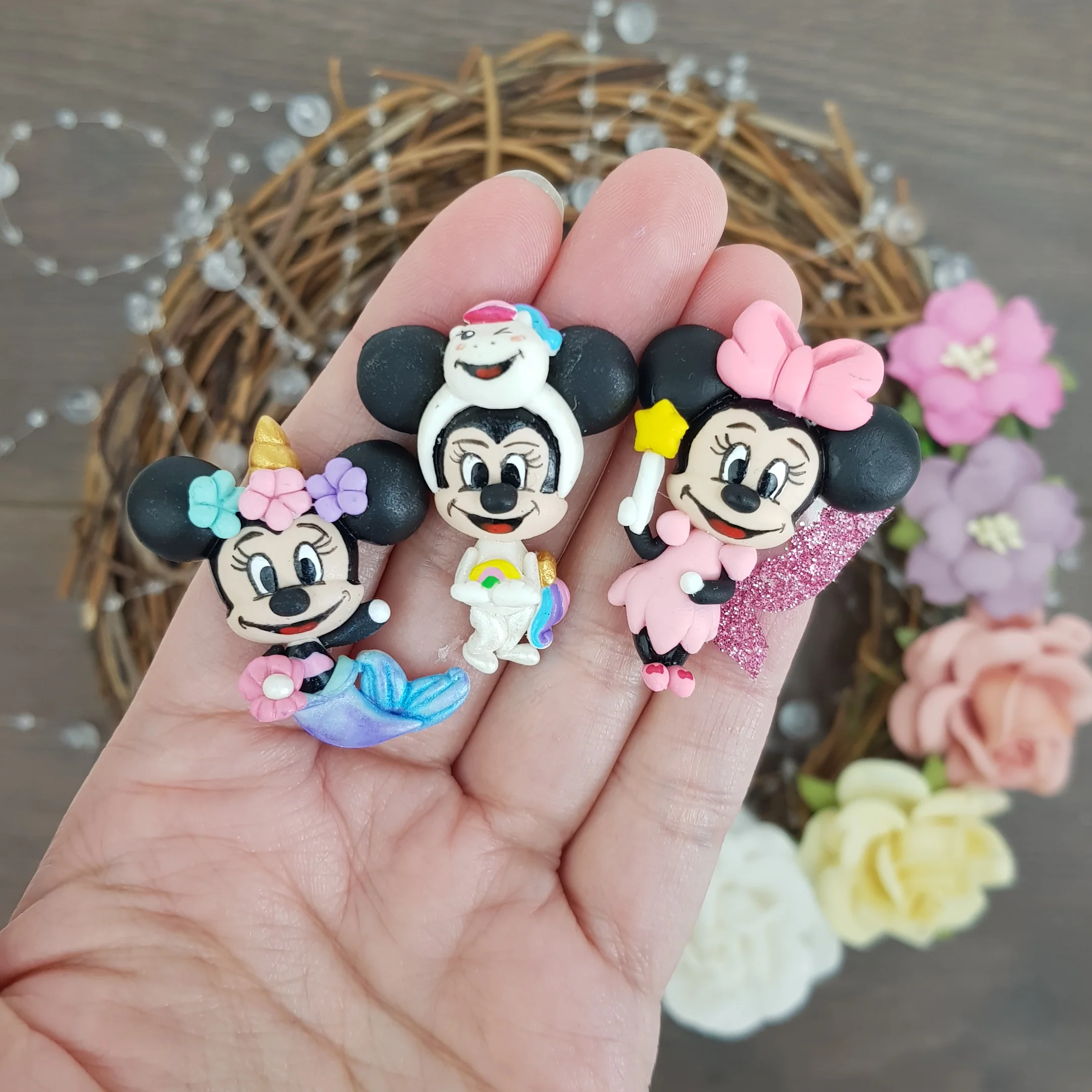 Magical mouse girl - Embellishment Clay Bow Centre
