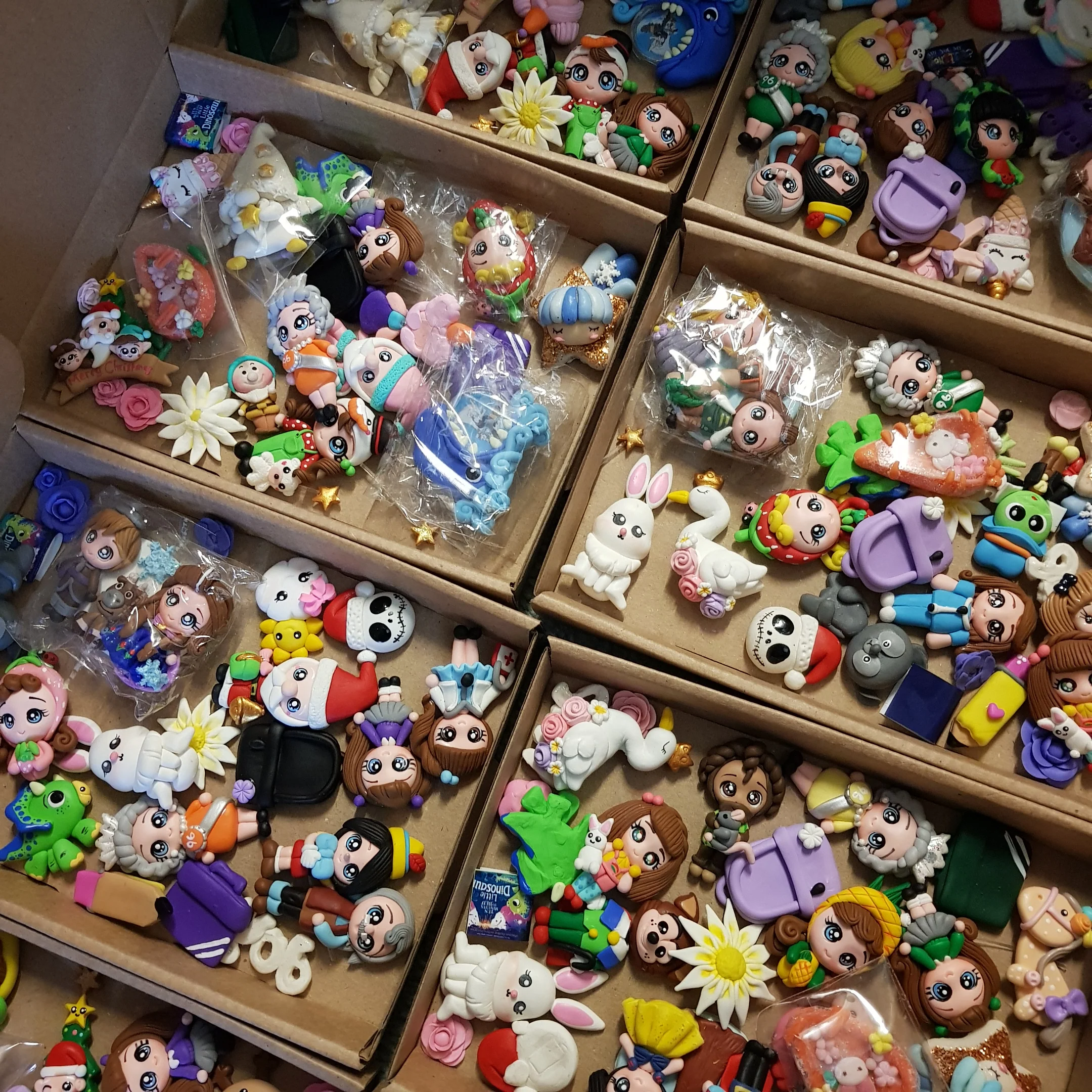 Pre-pack Surprise clays BOX - HALLOWEEN-CHRISTMAS-last pieces MIXED THEME - Image 2