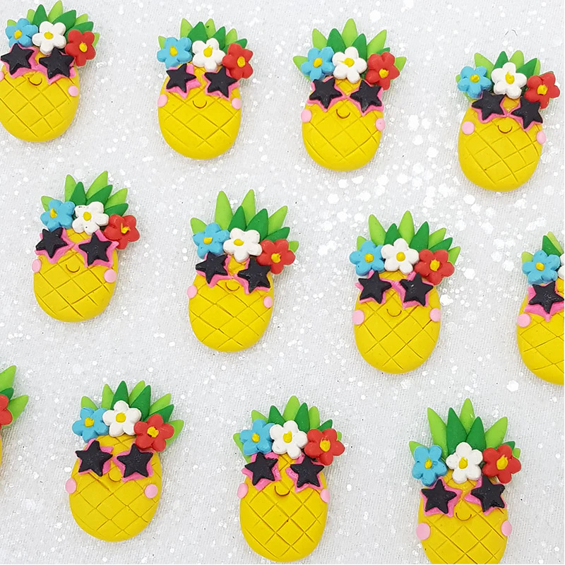 Pineapple and cool shades - Embellishment Clay Bow Centre