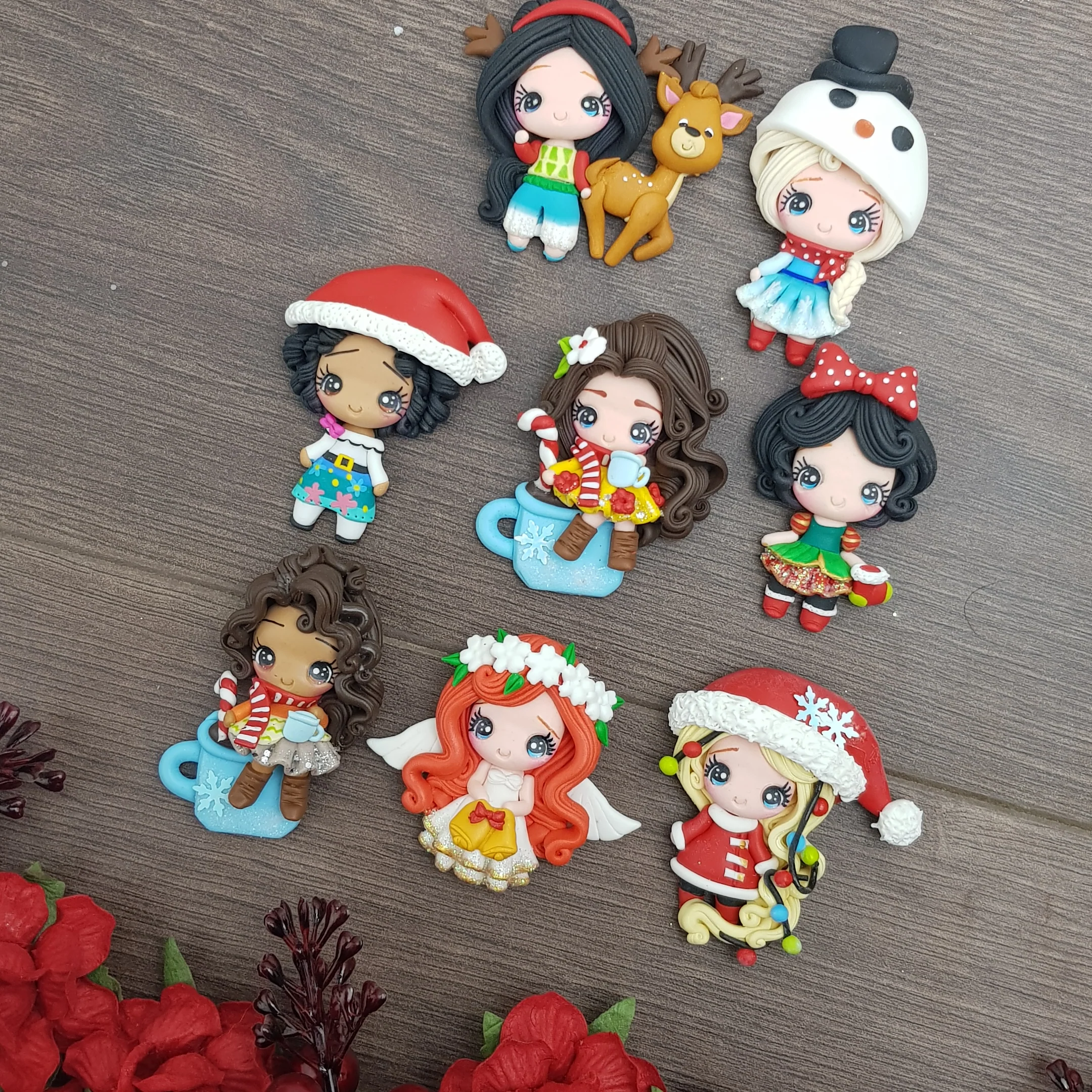 Pretty eyes Christmas girls - Handmade Flatback Clay Bow Centre - Image 2