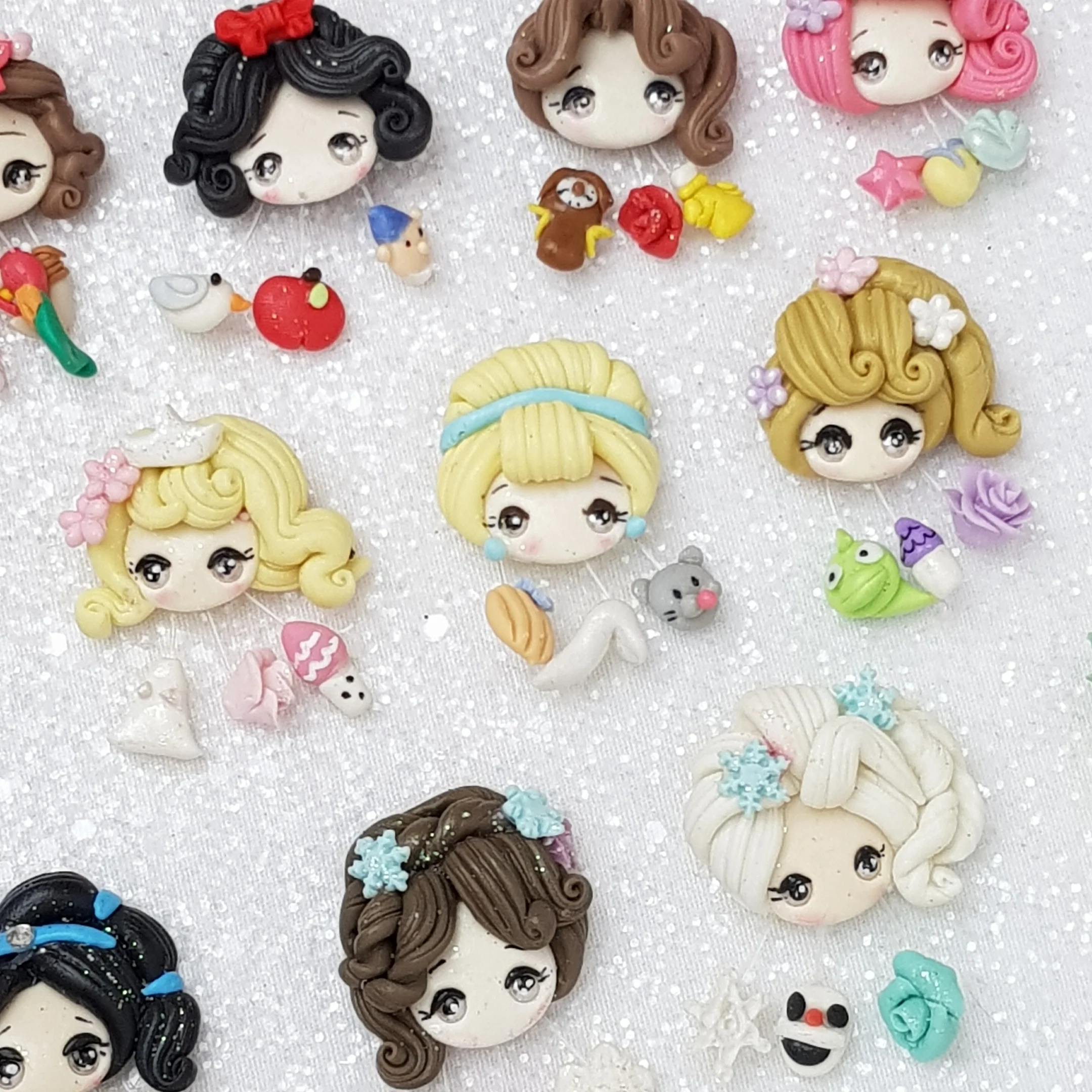 Princess Head with Charms - Embellishment Clay Bow Centre - Image 2