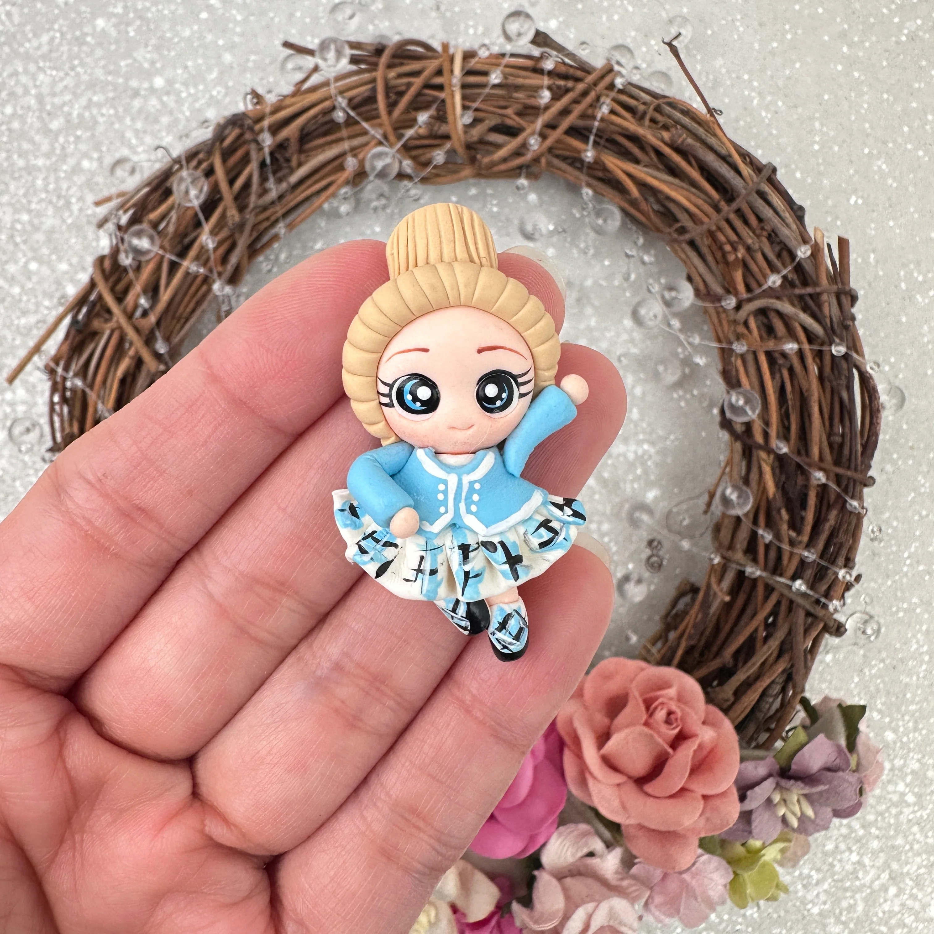 Scottish Dancer - Handmade Flatback Clay Bow Centre - Image 2