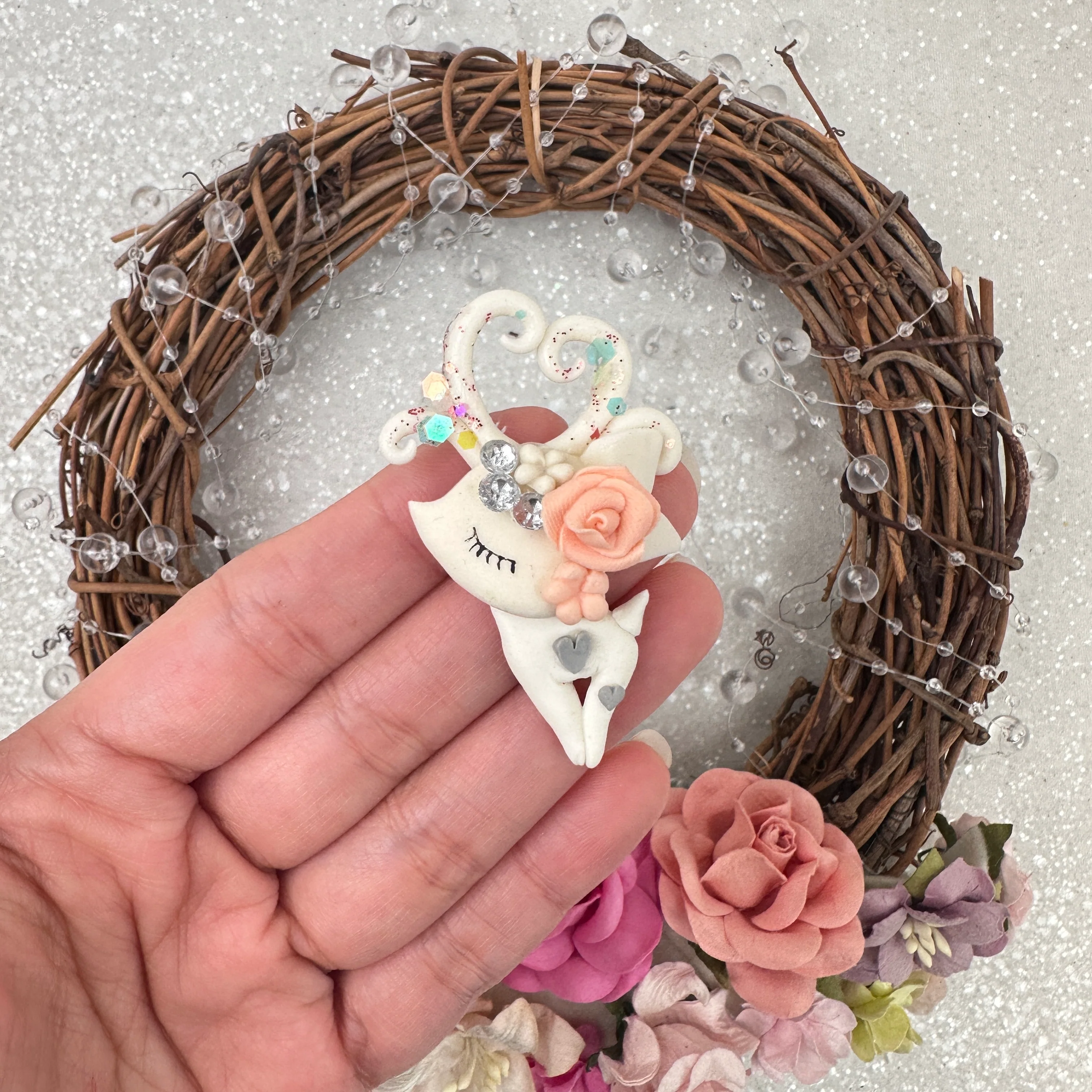Sleepy white deer peach flower - Embellishment Clay Bow Centre - Image 2