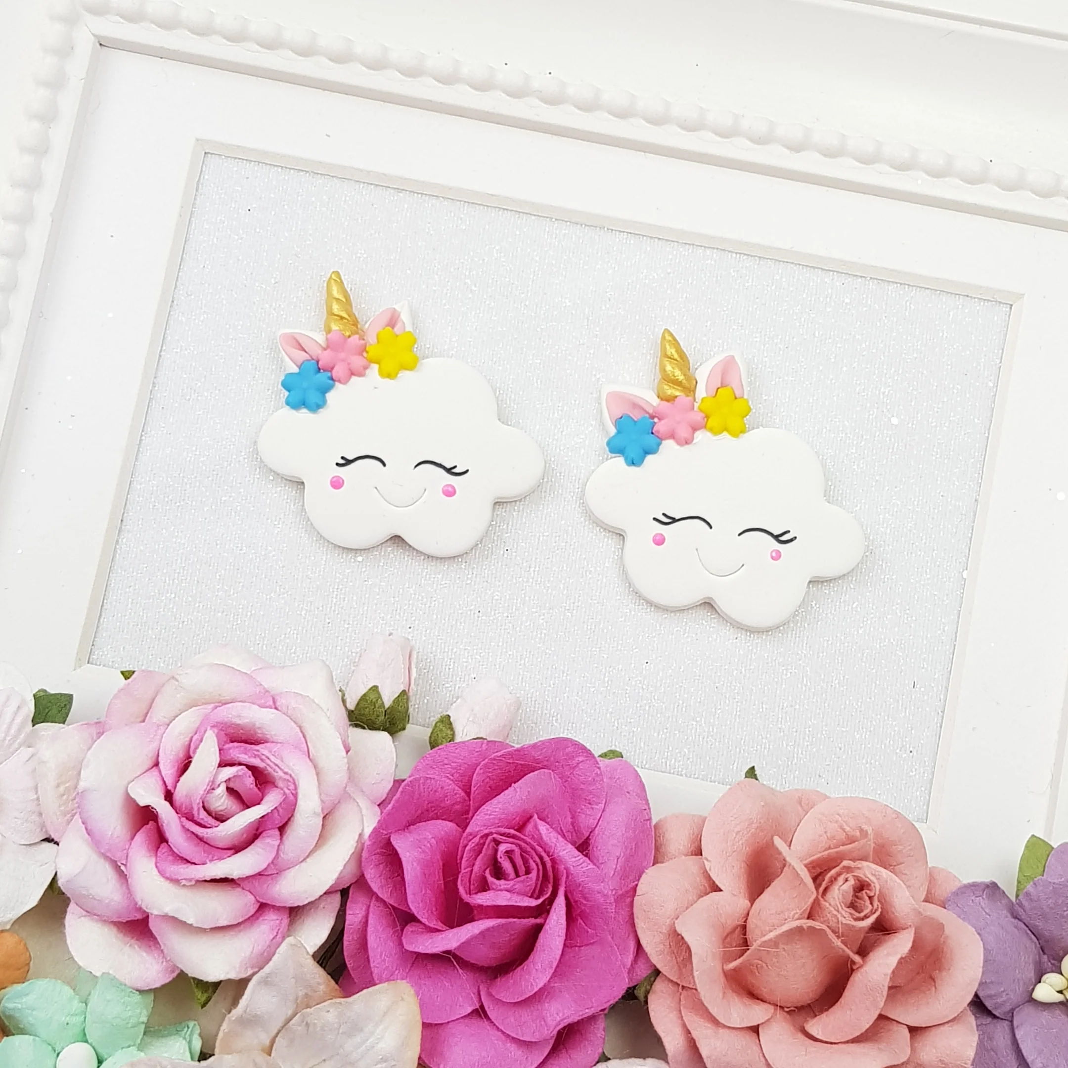 Smile Unicorn Cloud  - Embellishment Clay Bow Centre - Image 2
