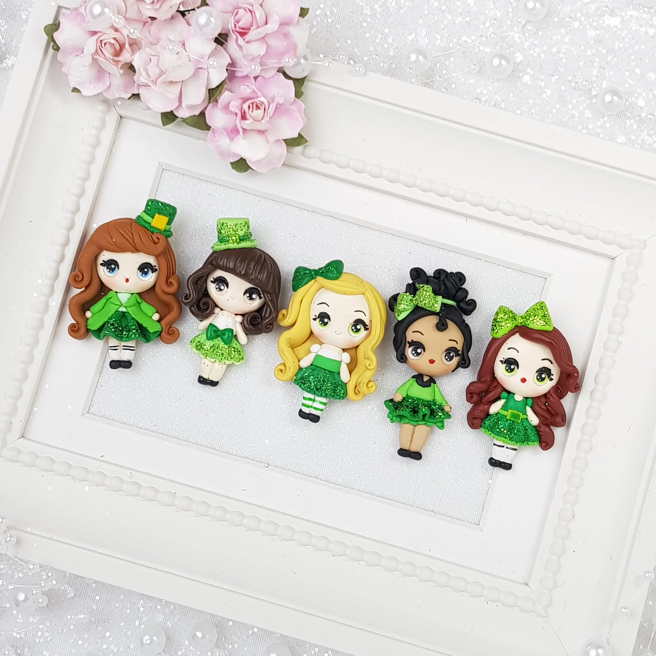 St Patrick Girls - Embellishment Clay Bow Centre - Image 2