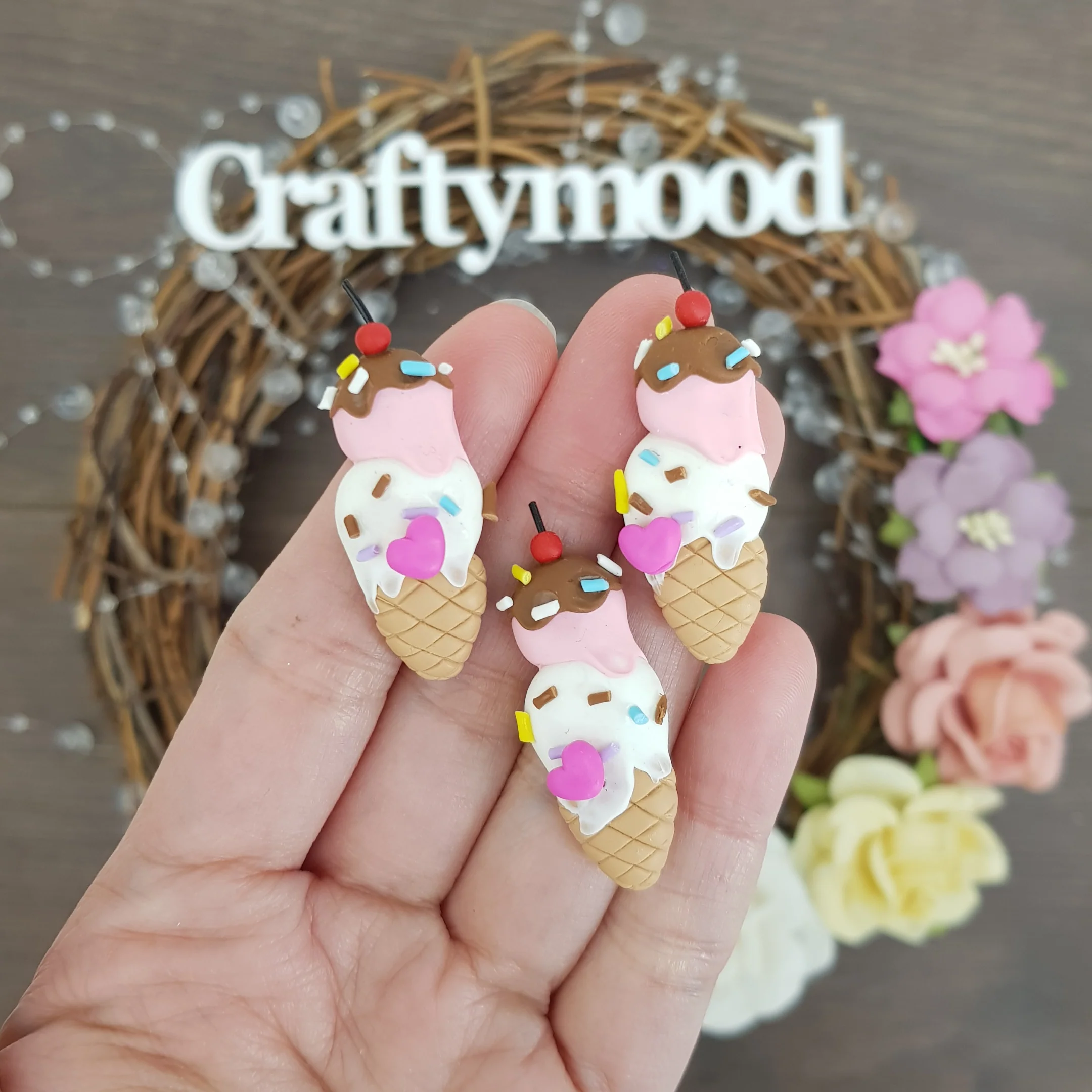 Summer ice cream B - Handmade Flatback Clay Bow Centre