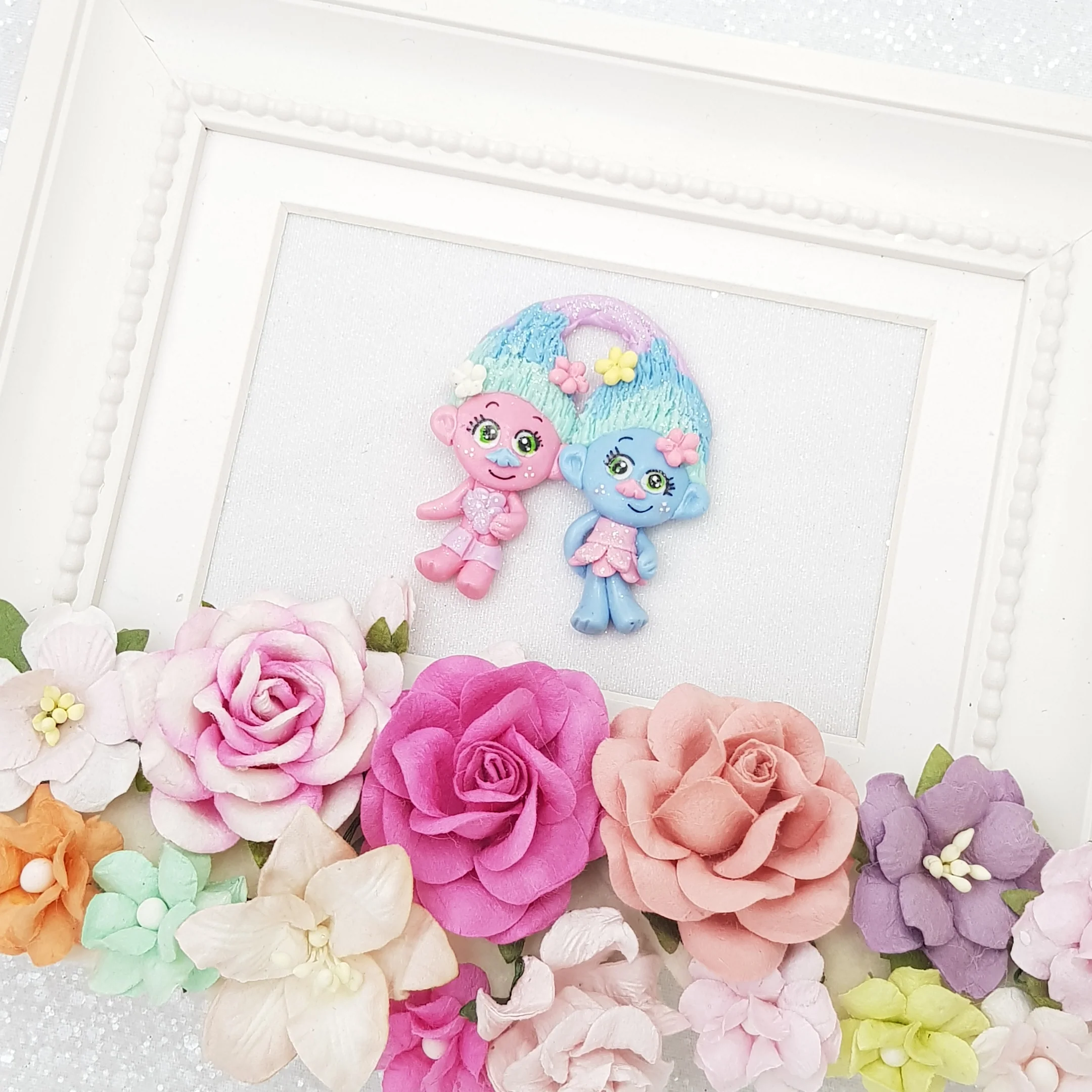 Twin Troll - Embellishment Clay Bow Centre - Image 2