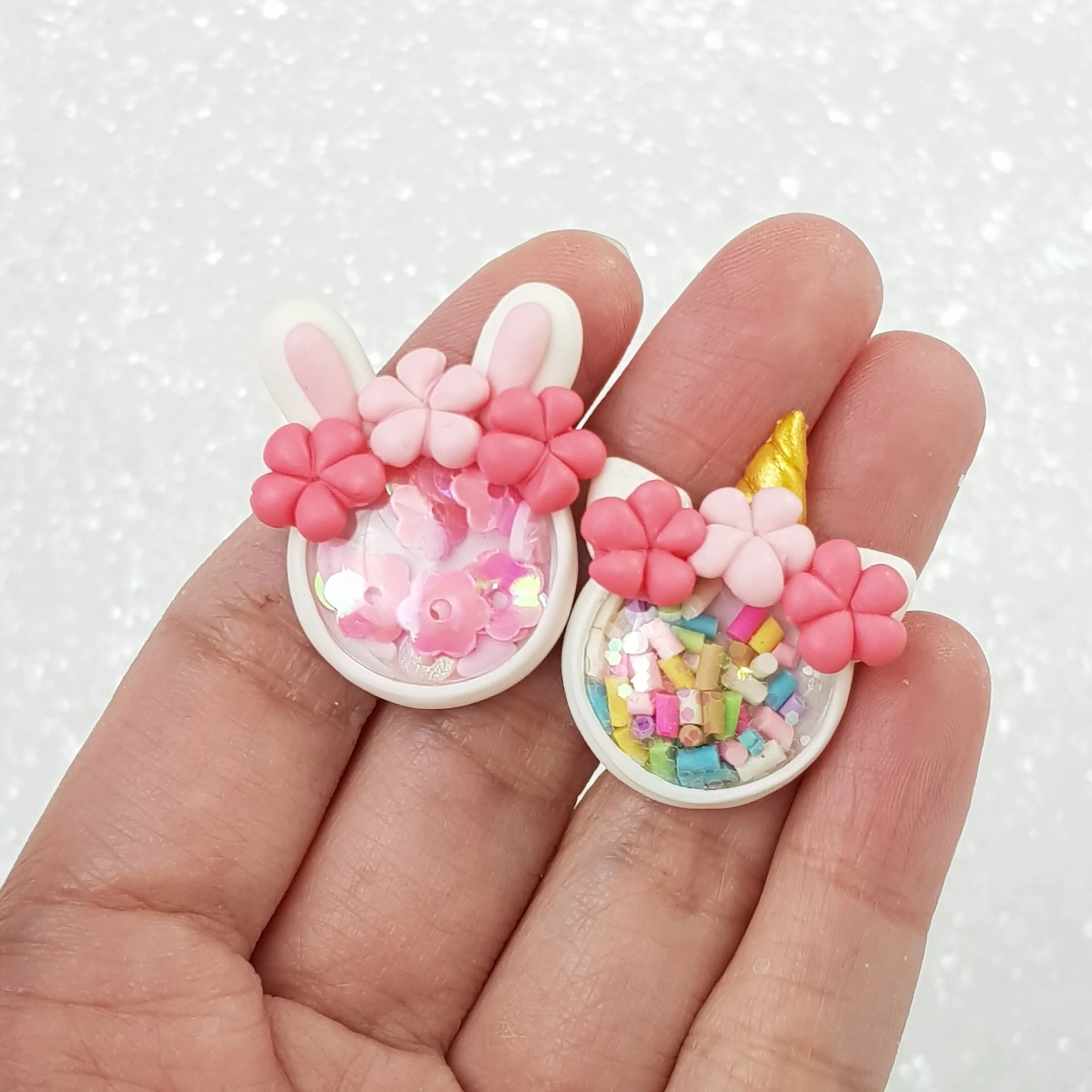 Unicorn and Bunny Shaker - Embellishment Clay Bow Centre