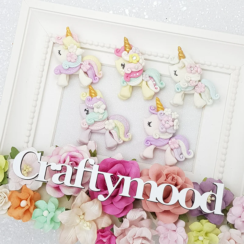 Unicorn pony - Handmade Flatback Clay Bow Centre - Image 2
