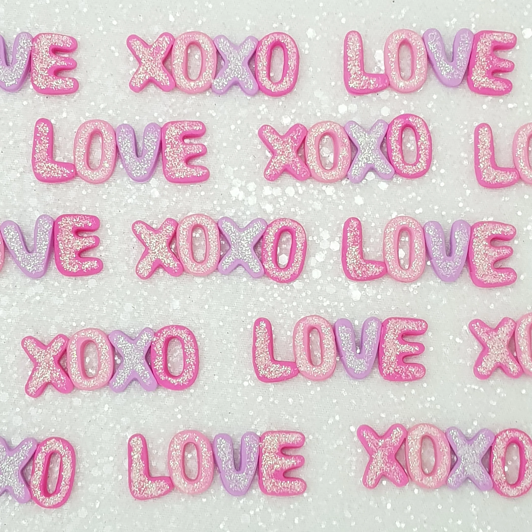 valentine love xoxo text  - Clay bow center - Image 3