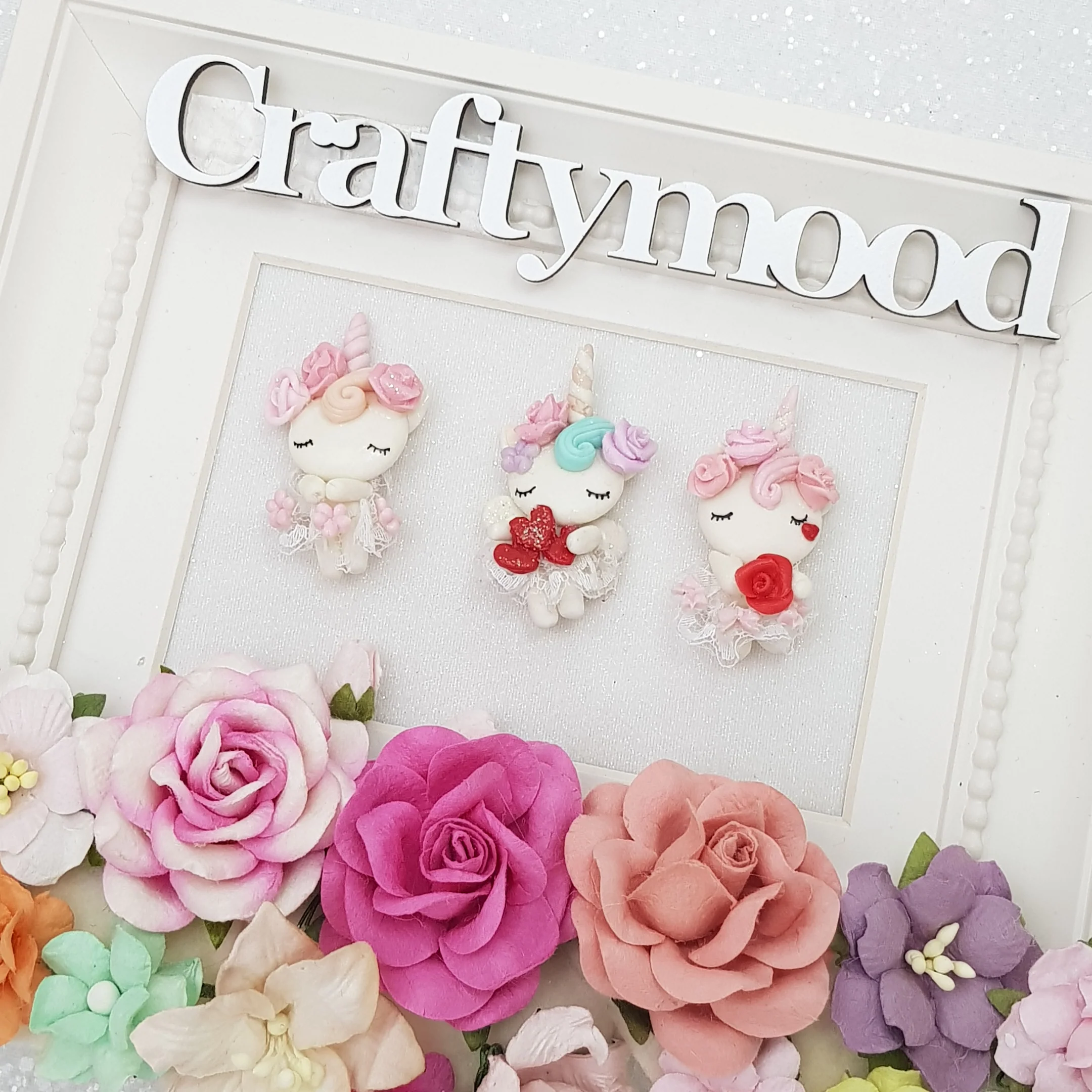 Valentine Unicorn - Embellishment Clay Bow Centre - Image 2