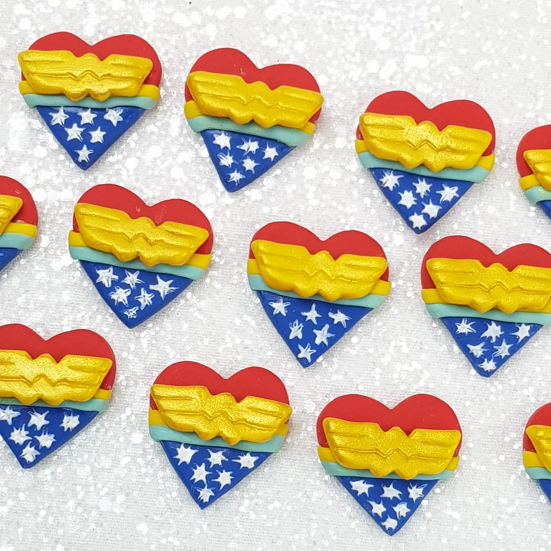 Wonder love - Embellishment Clay Bow Centre
