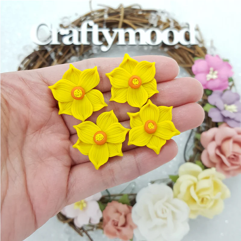 Yellow flower daffodil - price per each item - Embellishment Clay Bow Centre